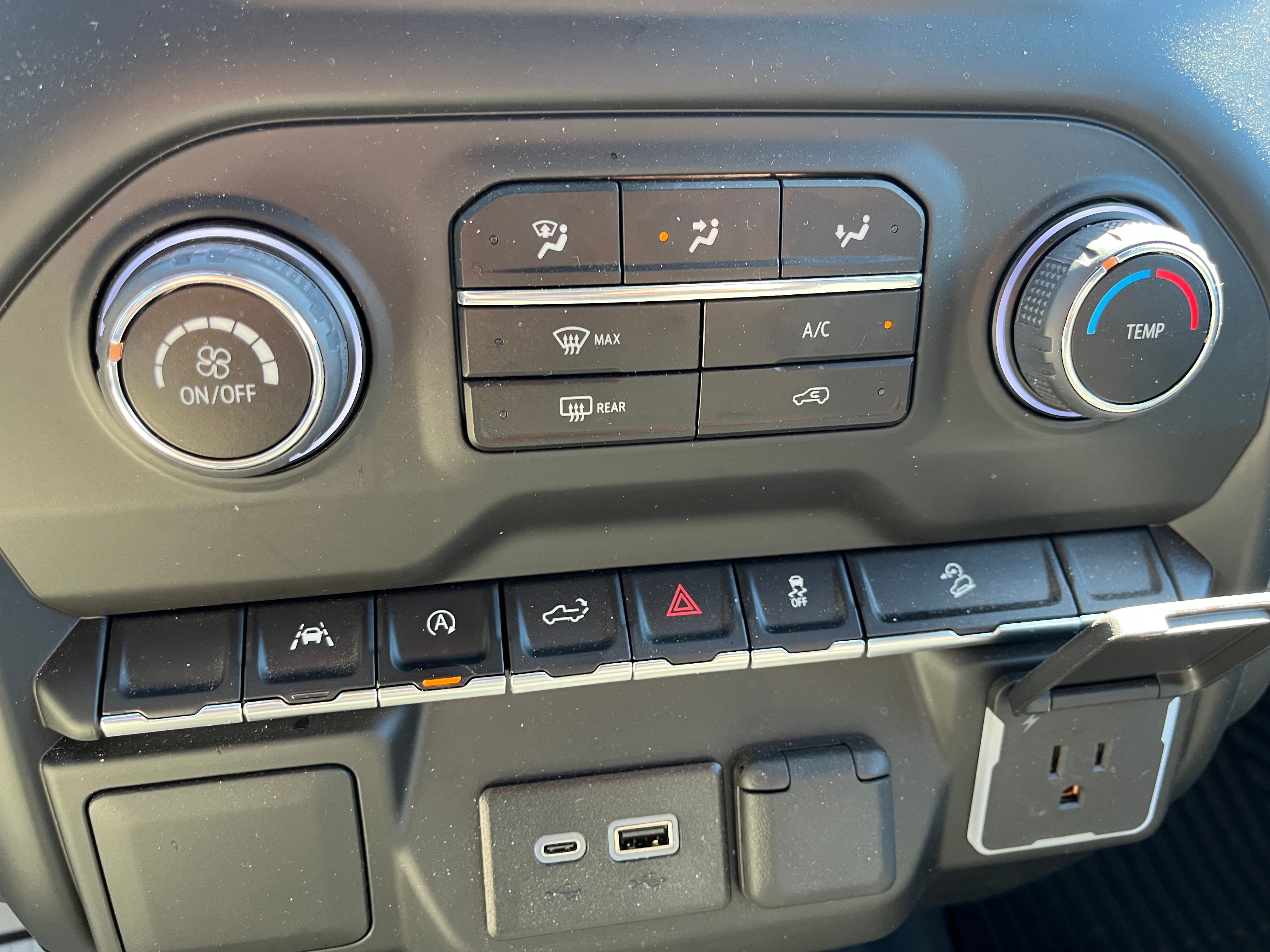 2025 Chevrolet Silverado 1500 Custom Trail Boss