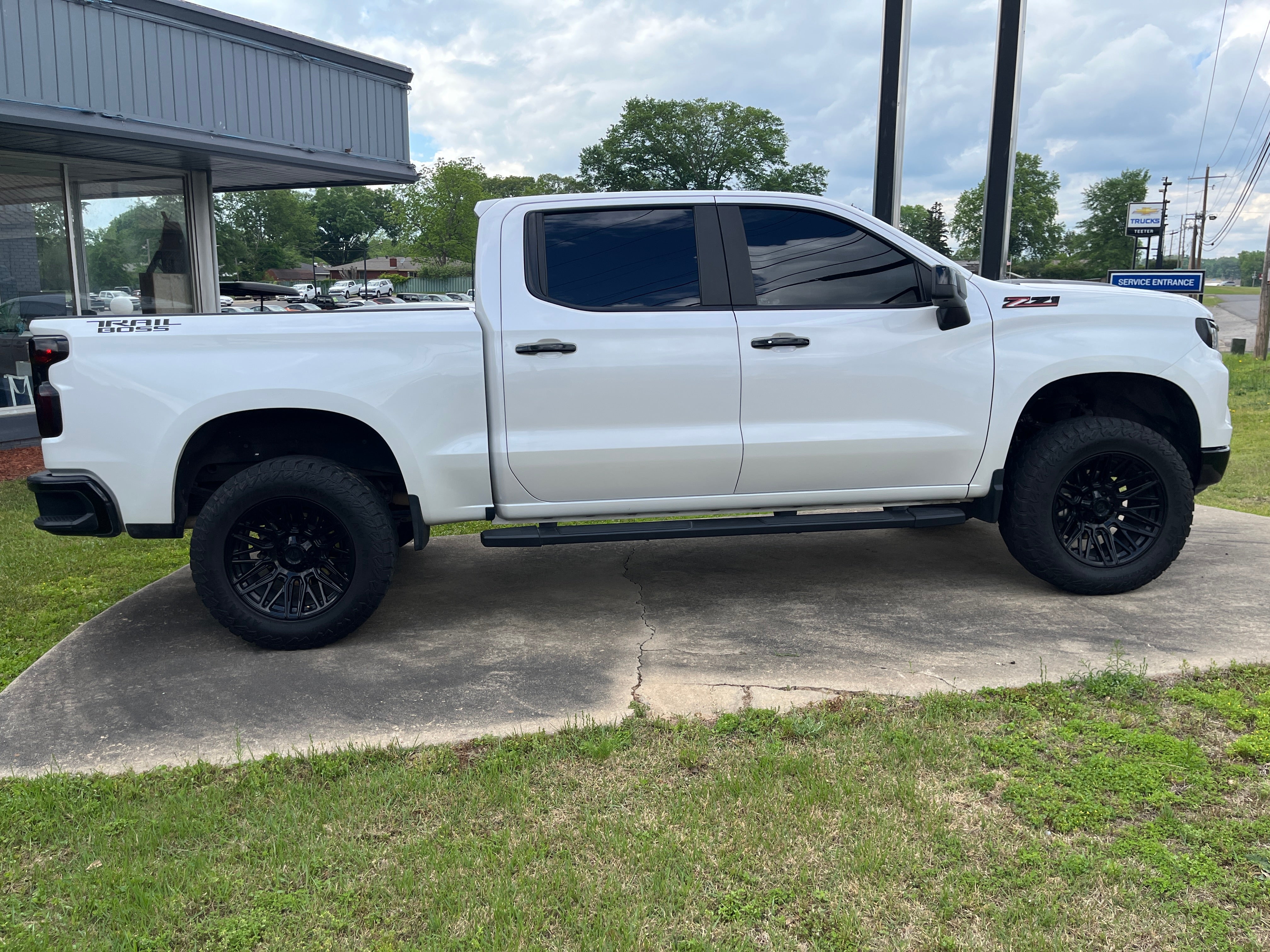 2024 Chevrolet Silverado 1500 LT Trail Boss