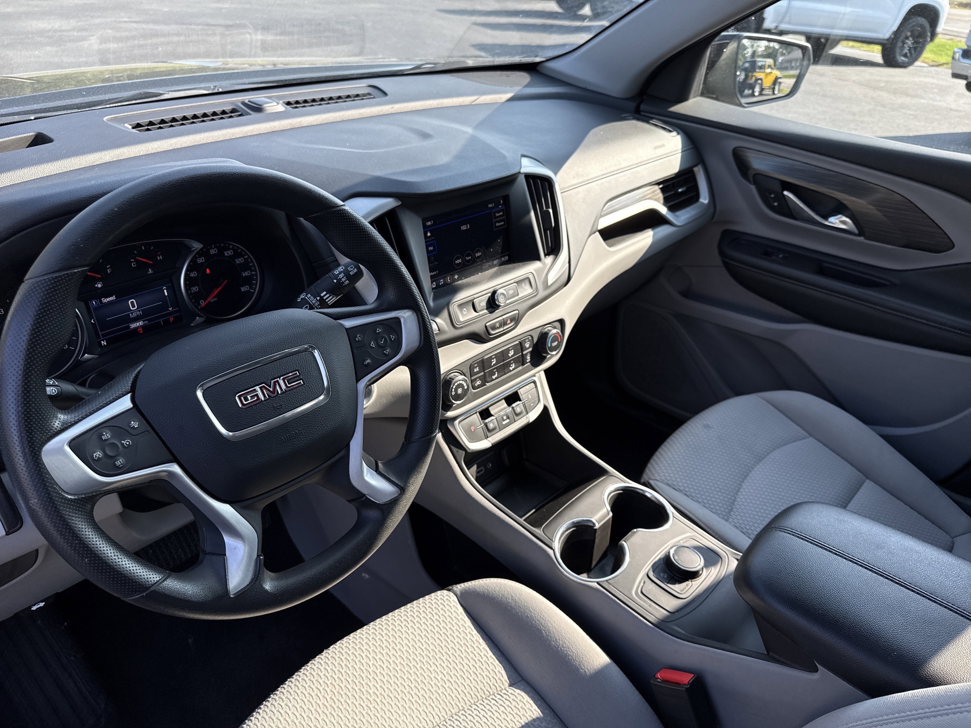 2024 GMC Terrain SLE