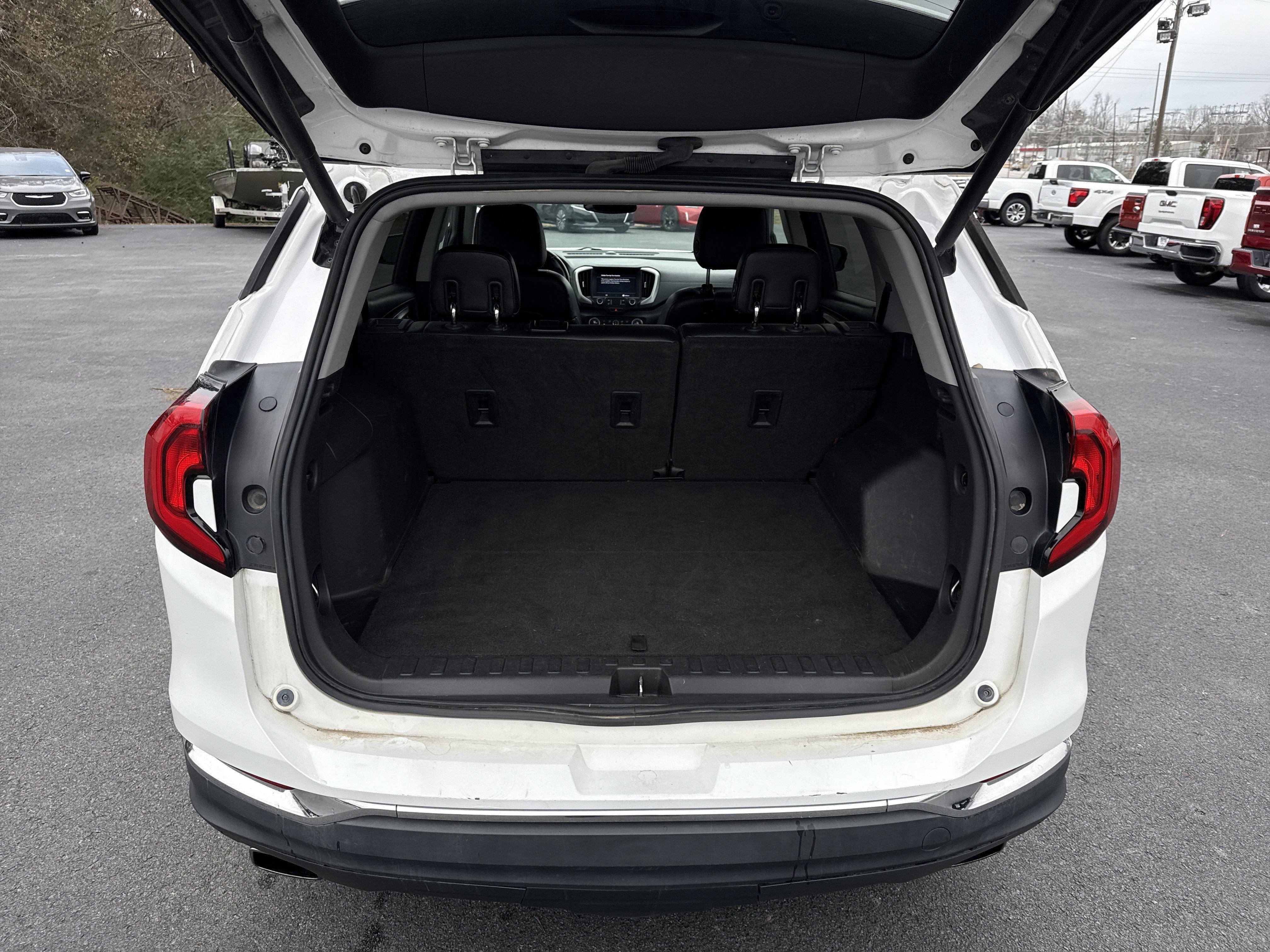 2020 GMC Terrain Base