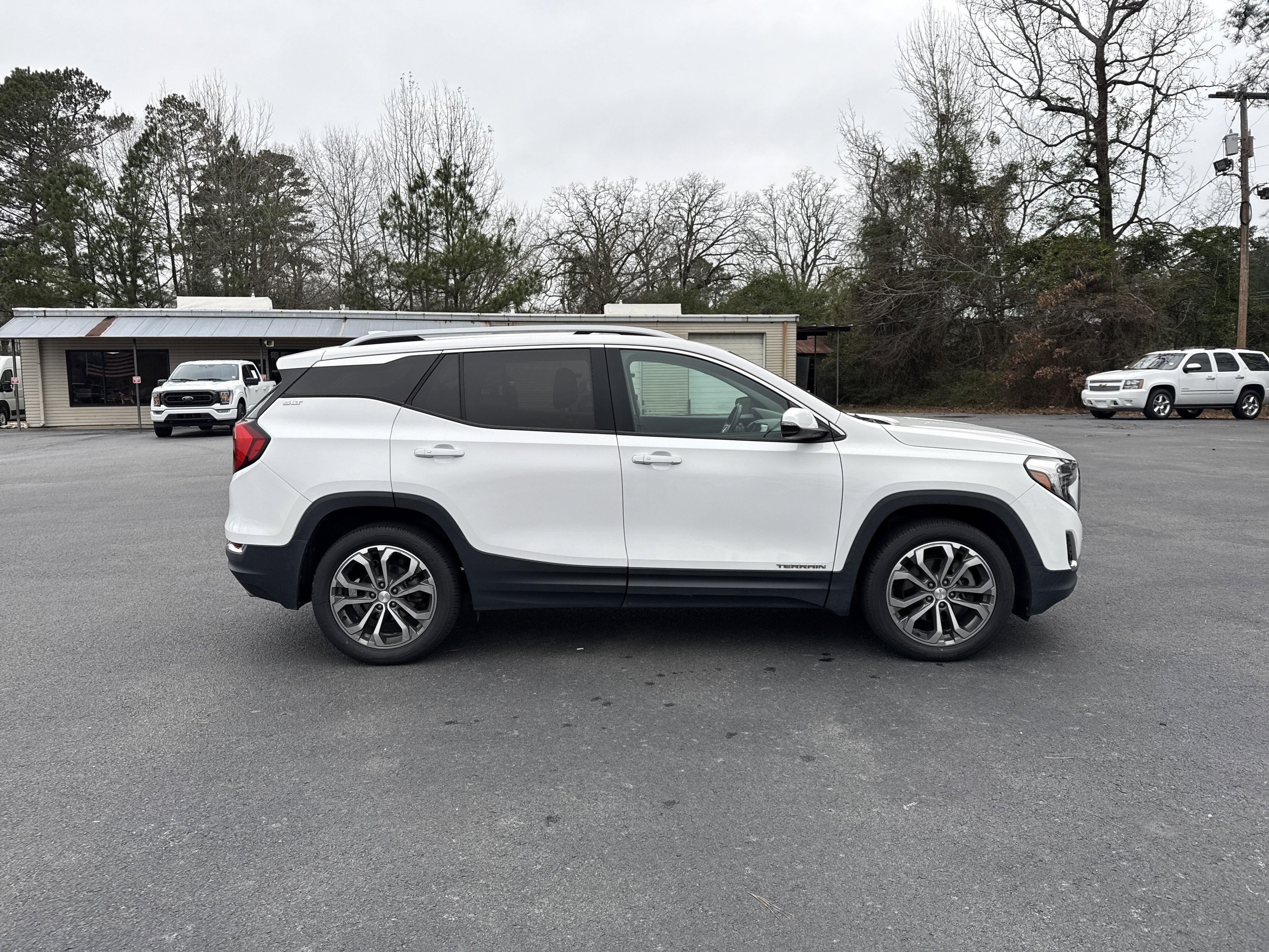 2020 GMC Terrain Base