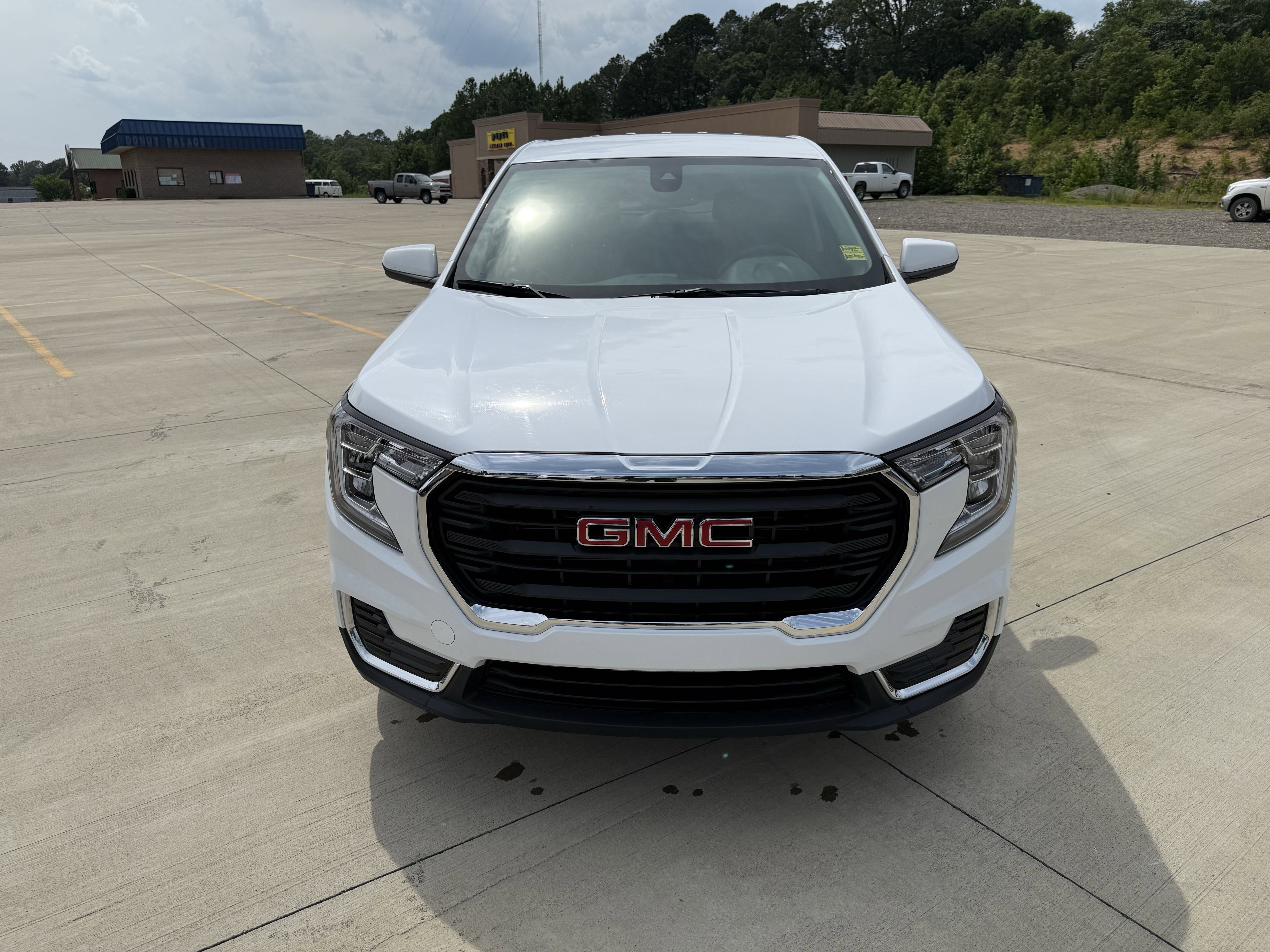 2024 GMC Terrain SLE