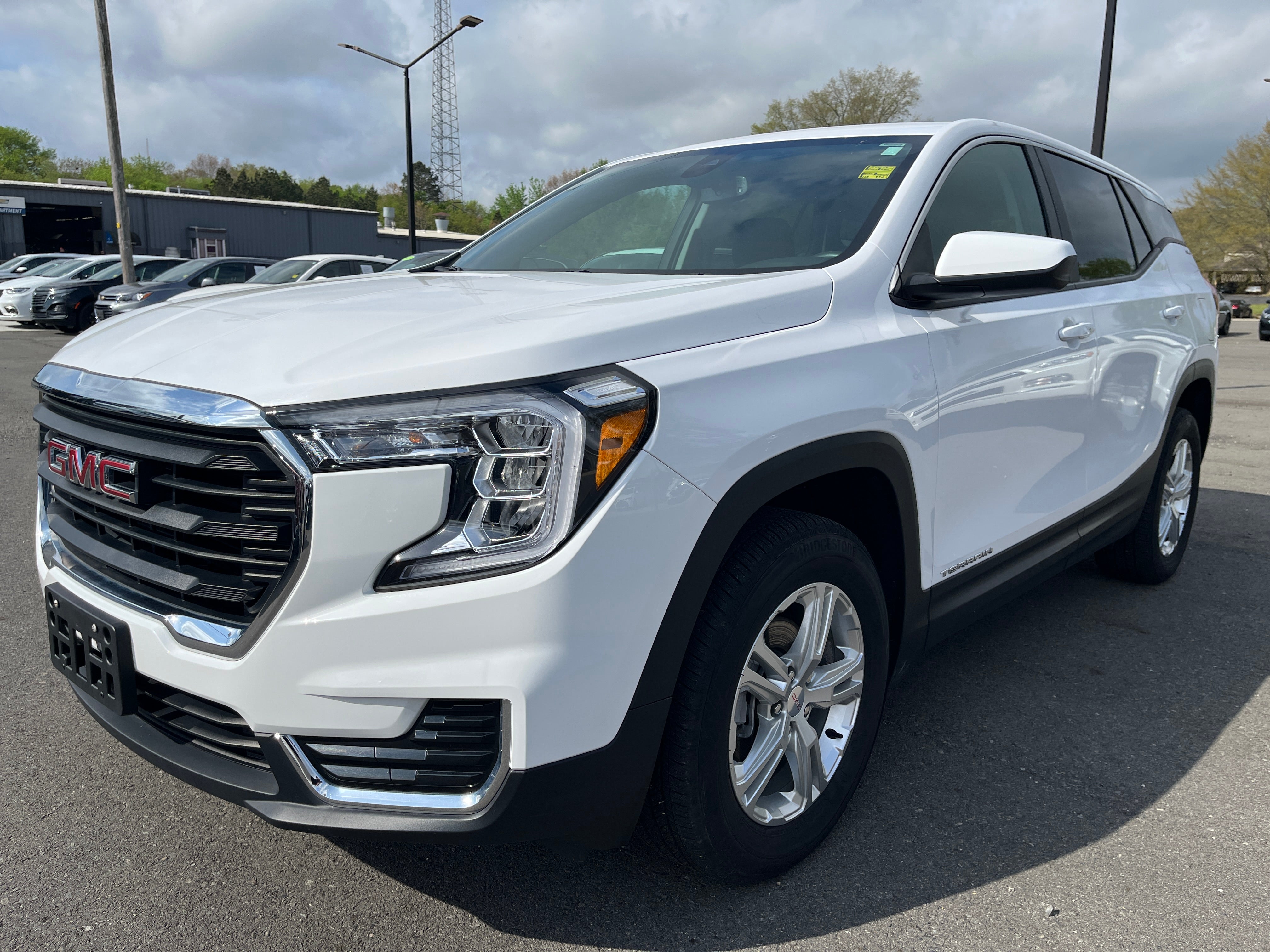 2024 GMC Terrain SLE