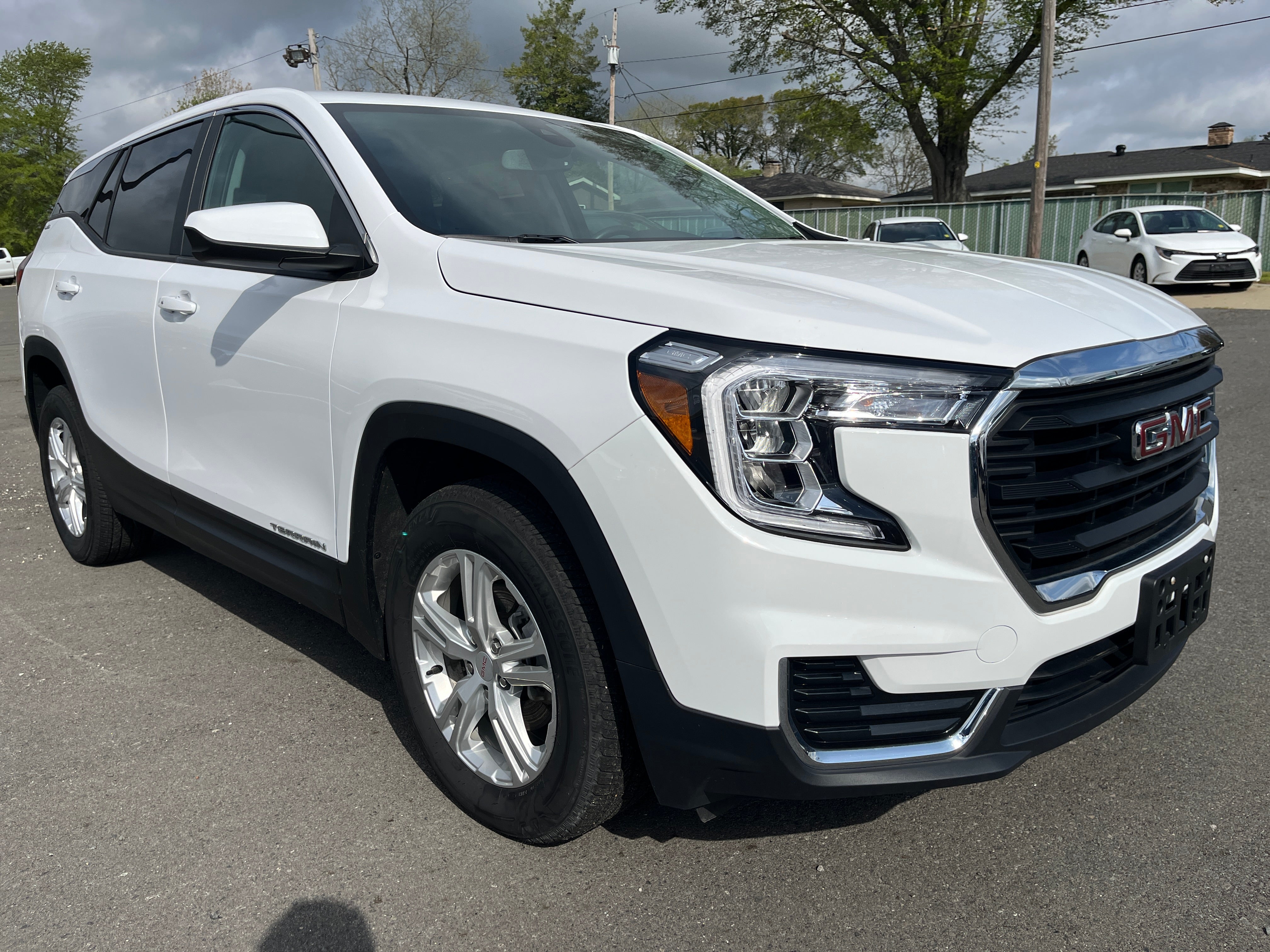 2024 GMC Terrain SLE
