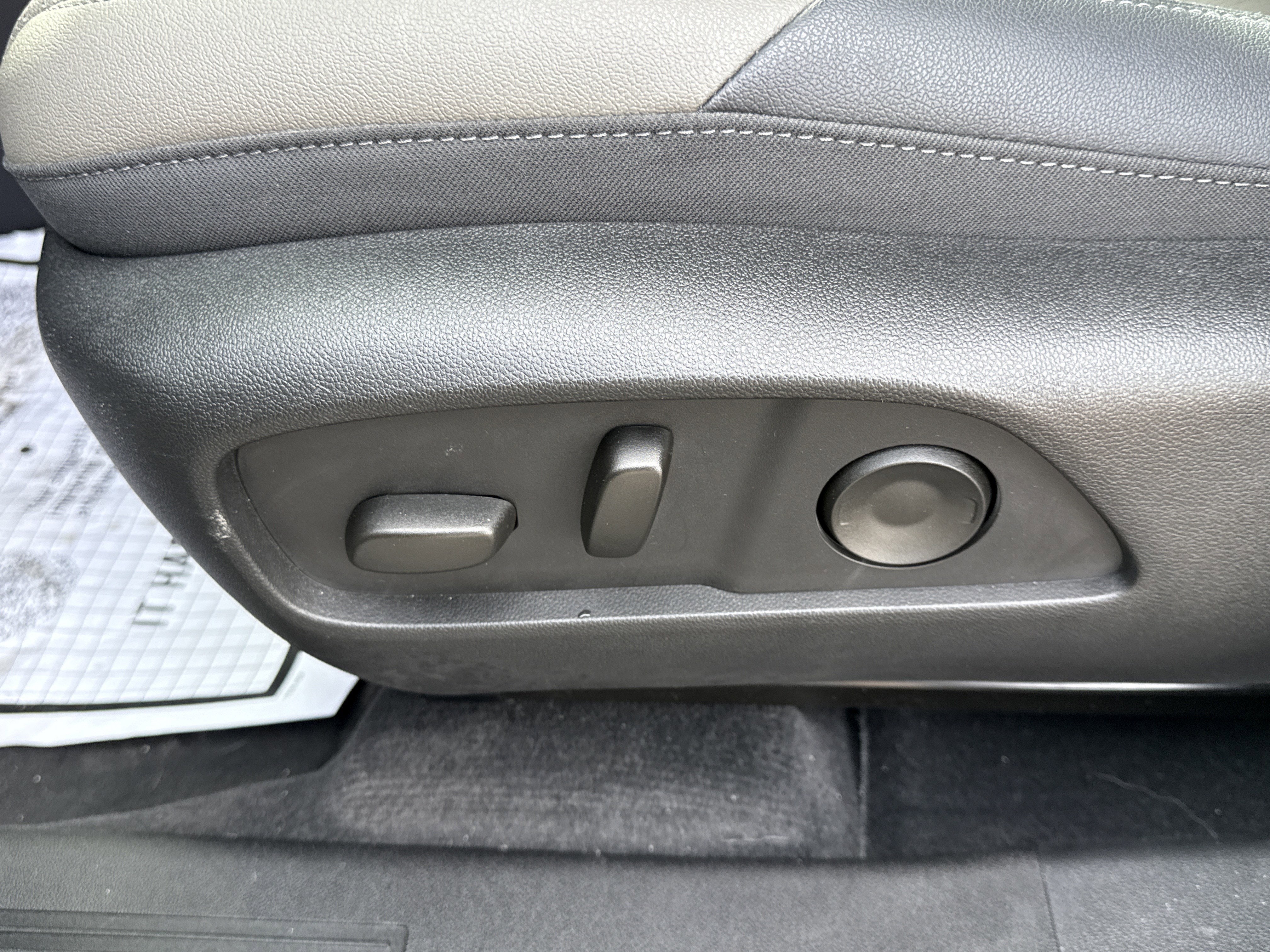 2025 Chevrolet Equinox Base