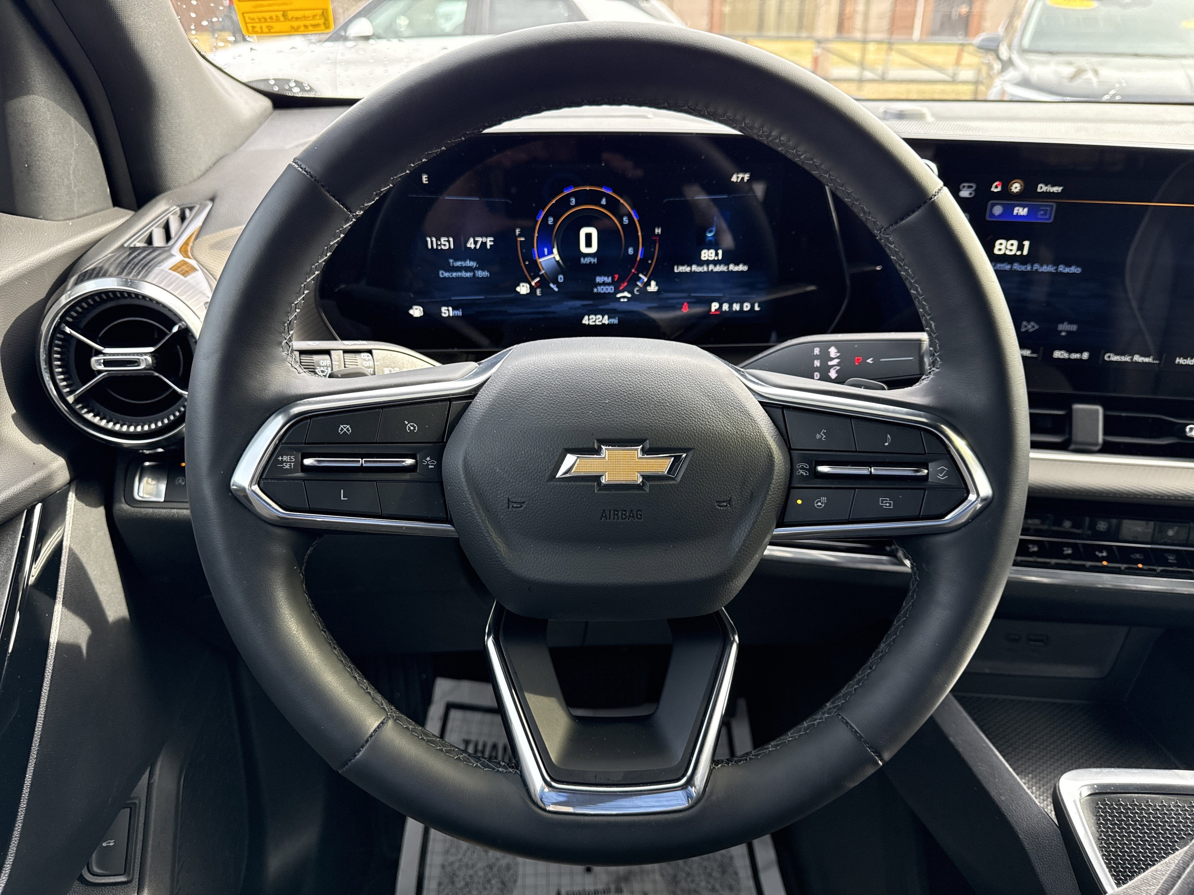 2025 Chevrolet Equinox Base