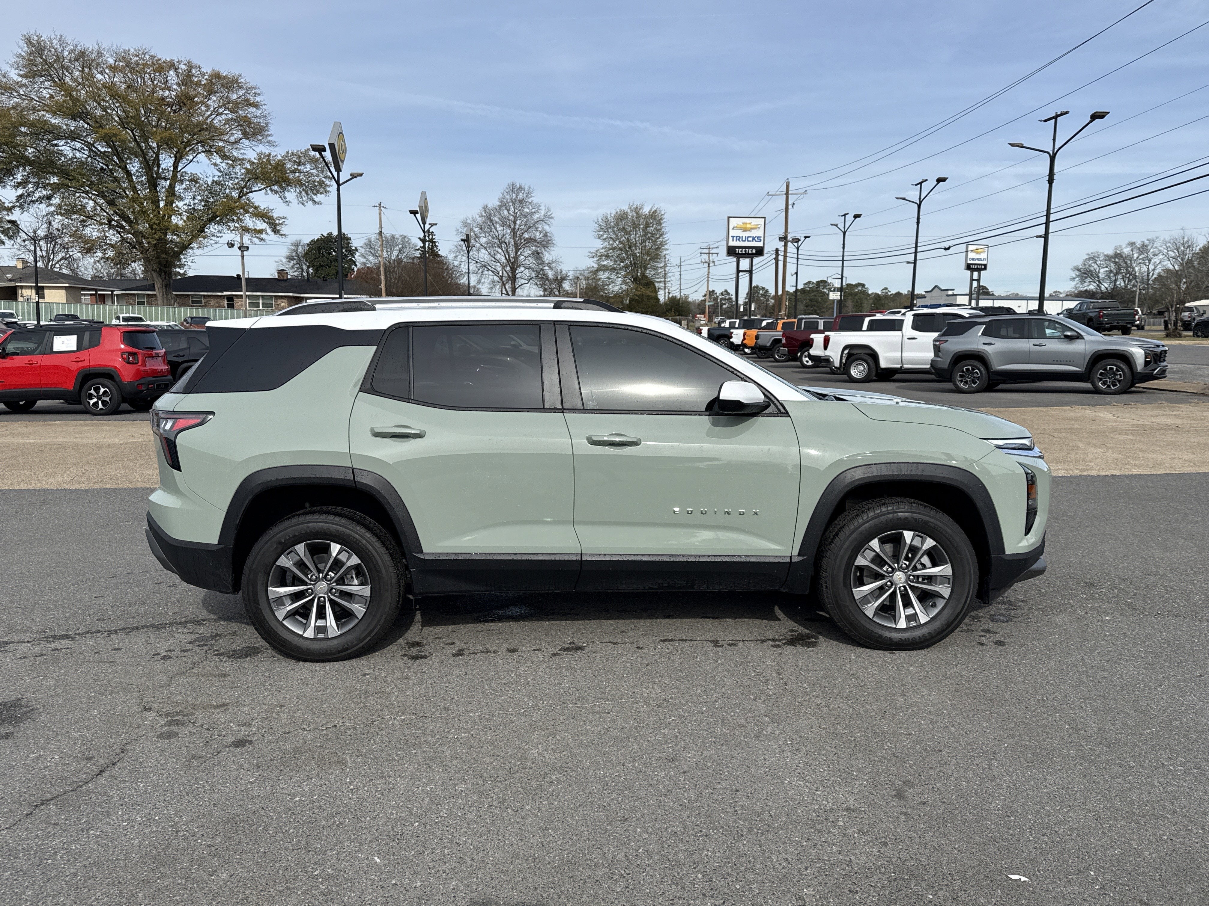2025 Chevrolet Equinox Base