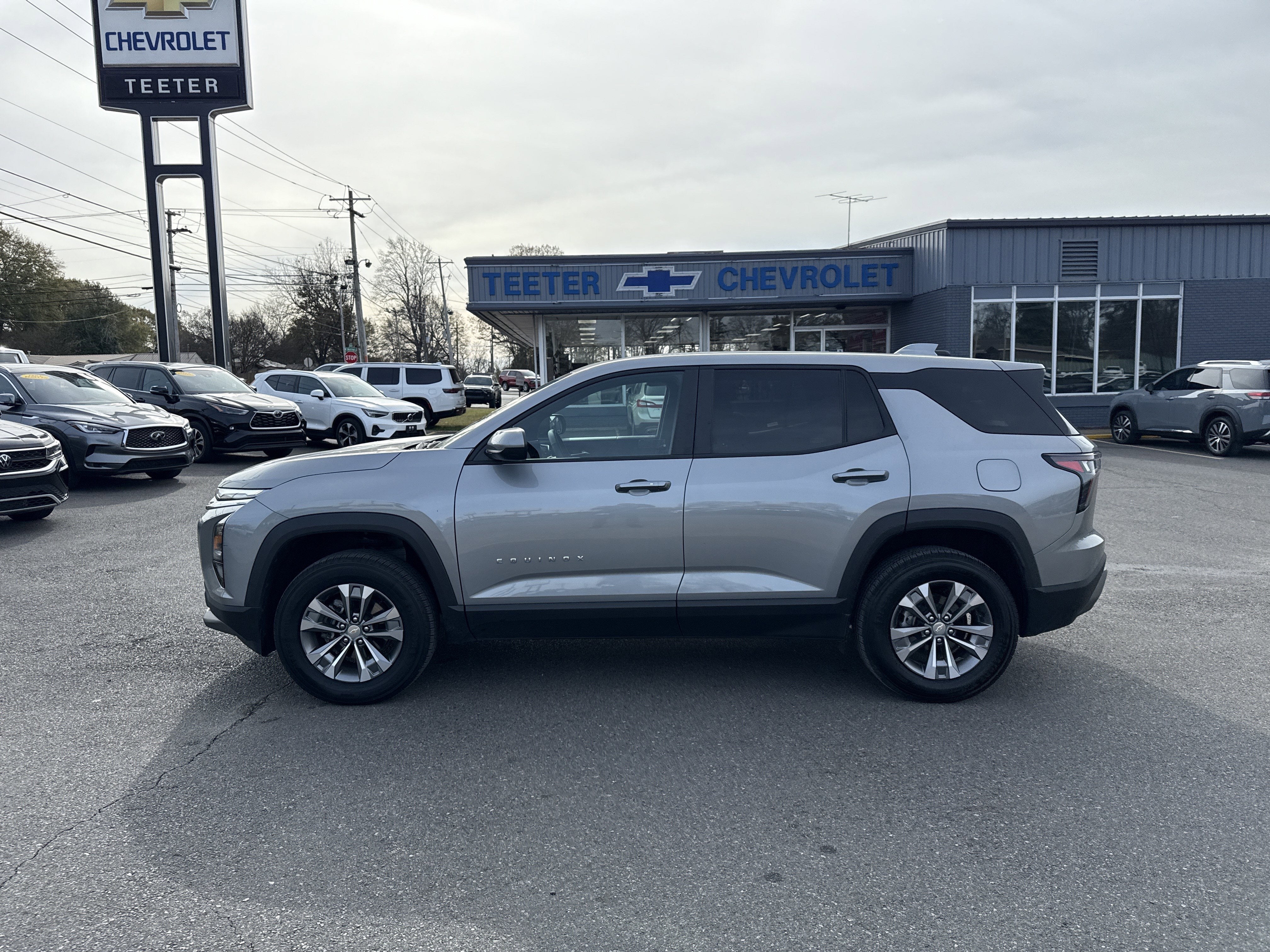 2025 Chevrolet Equinox Base