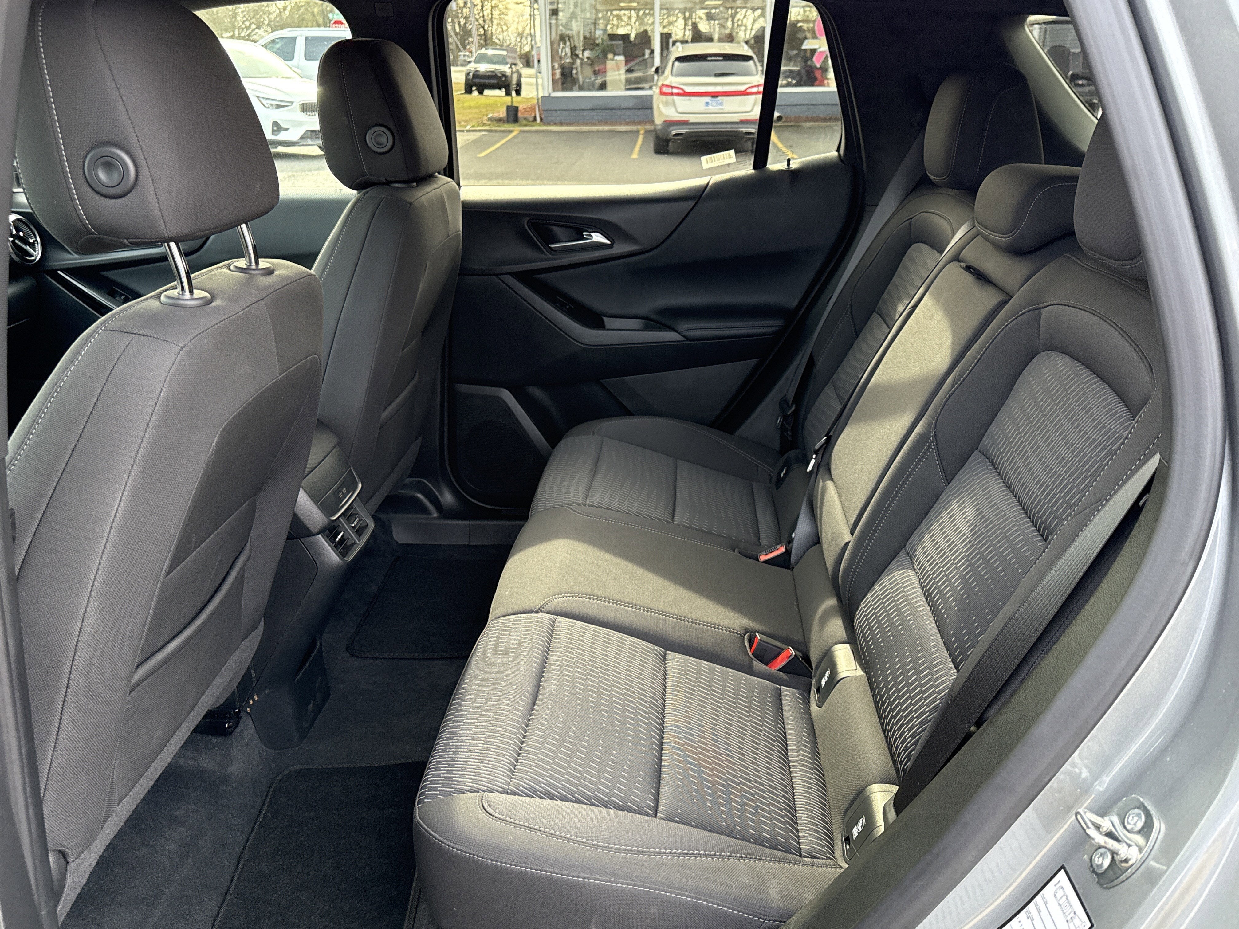 2025 Chevrolet Equinox Base