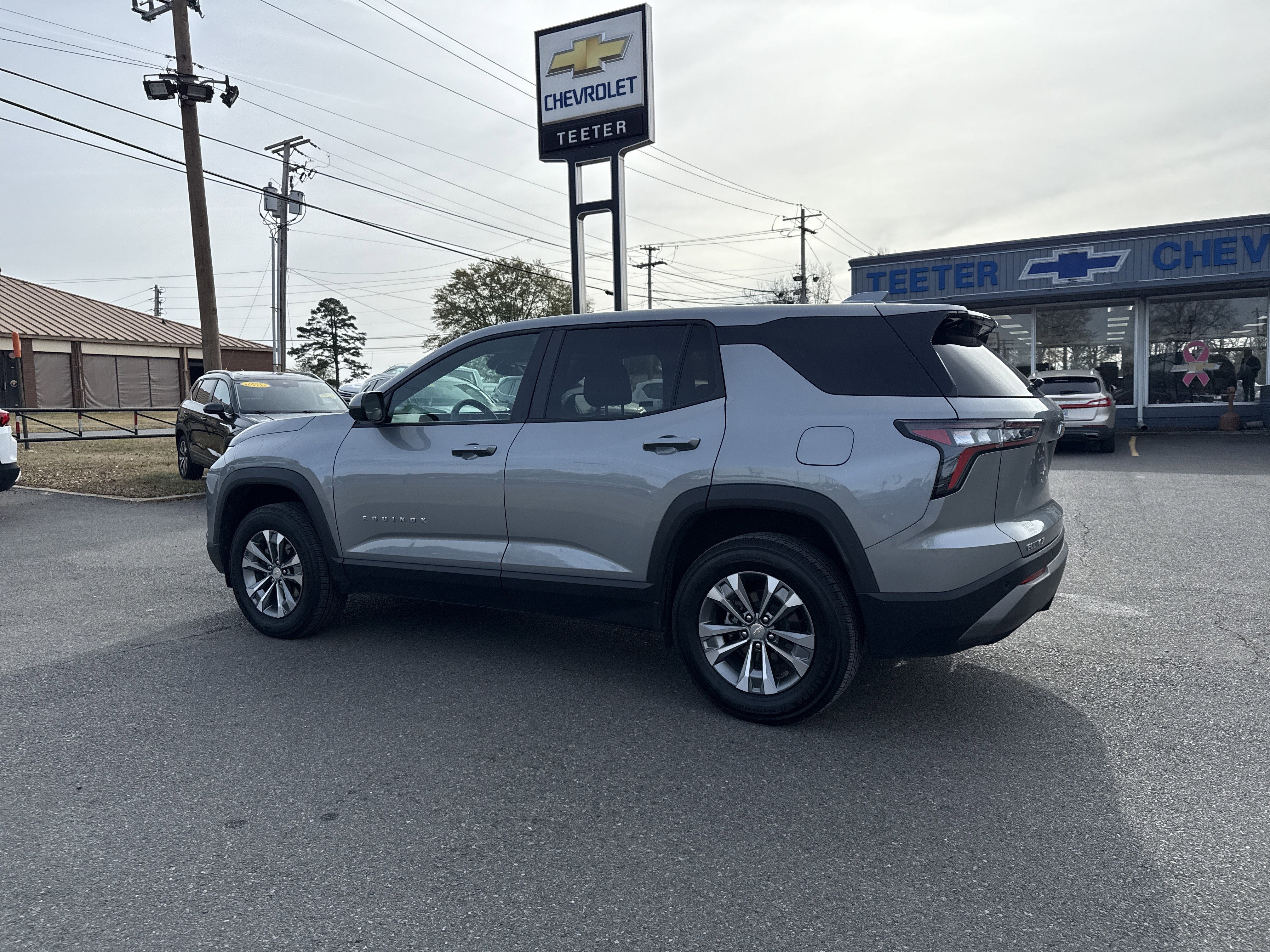 2025 Chevrolet Equinox Base