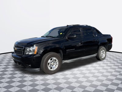 2013 Chevrolet Avalanche Base