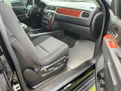 2013 Chevrolet Avalanche LS