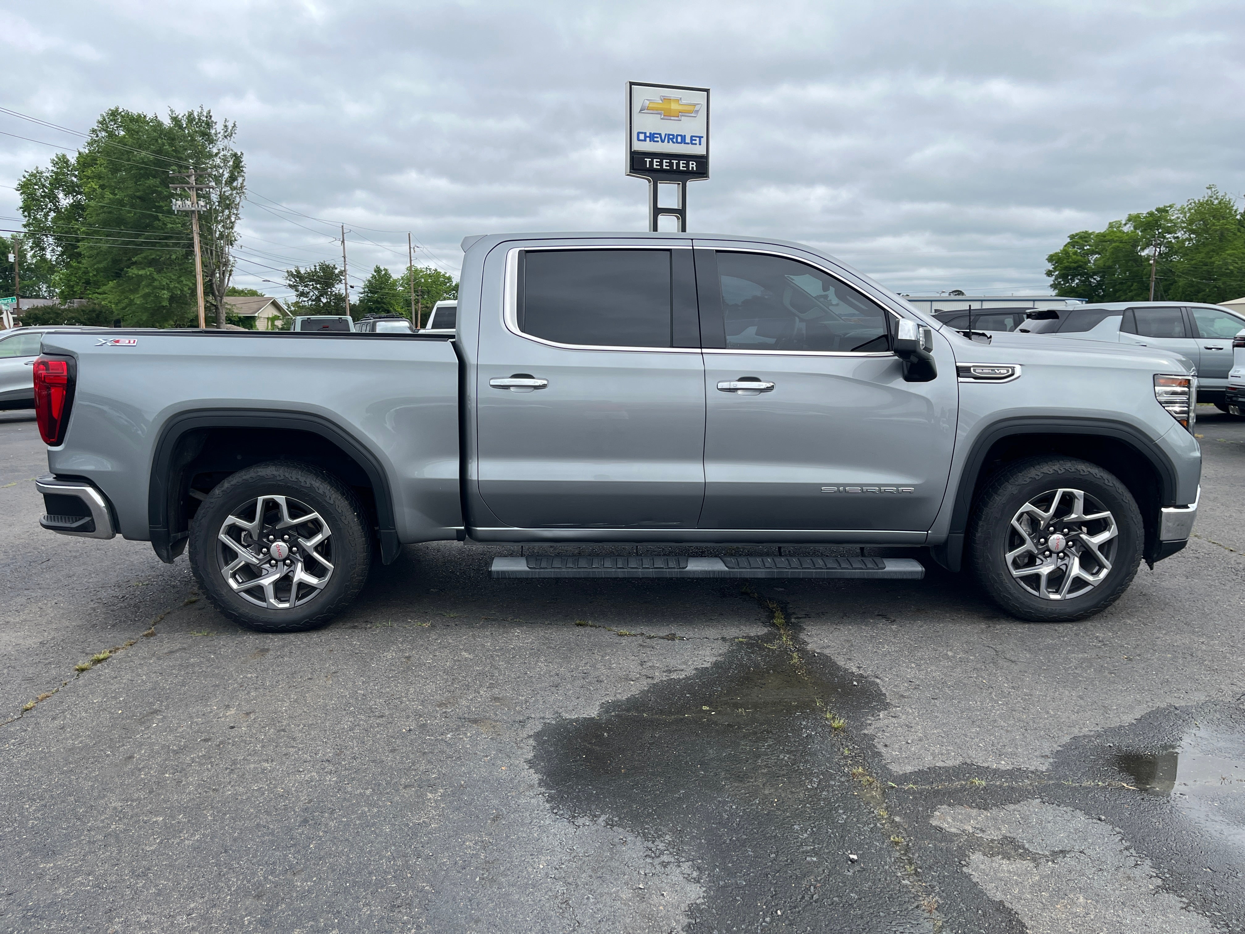 2024 GMC Sierra 1500 SLT