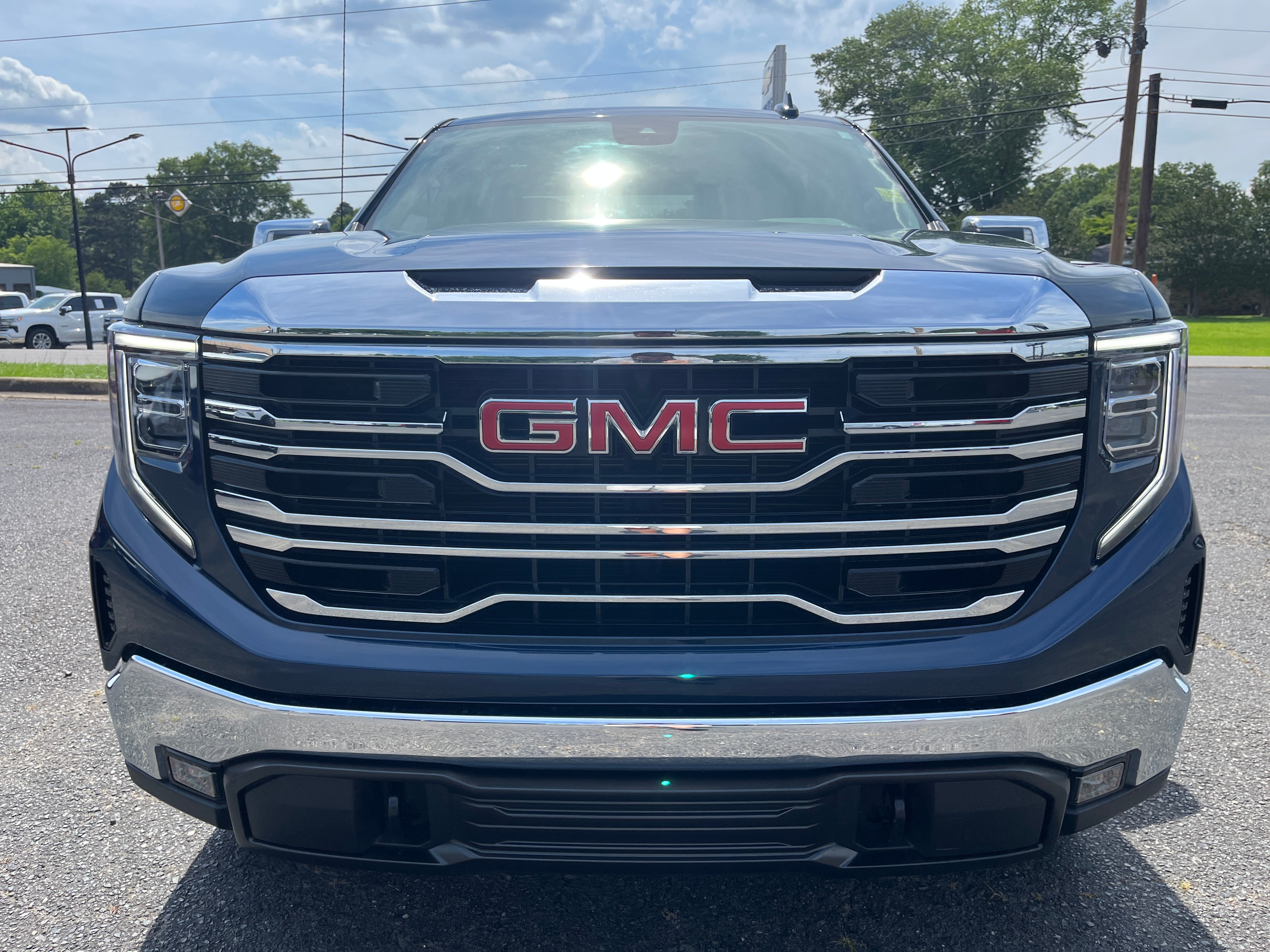 2023 GMC Sierra 1500 SLT