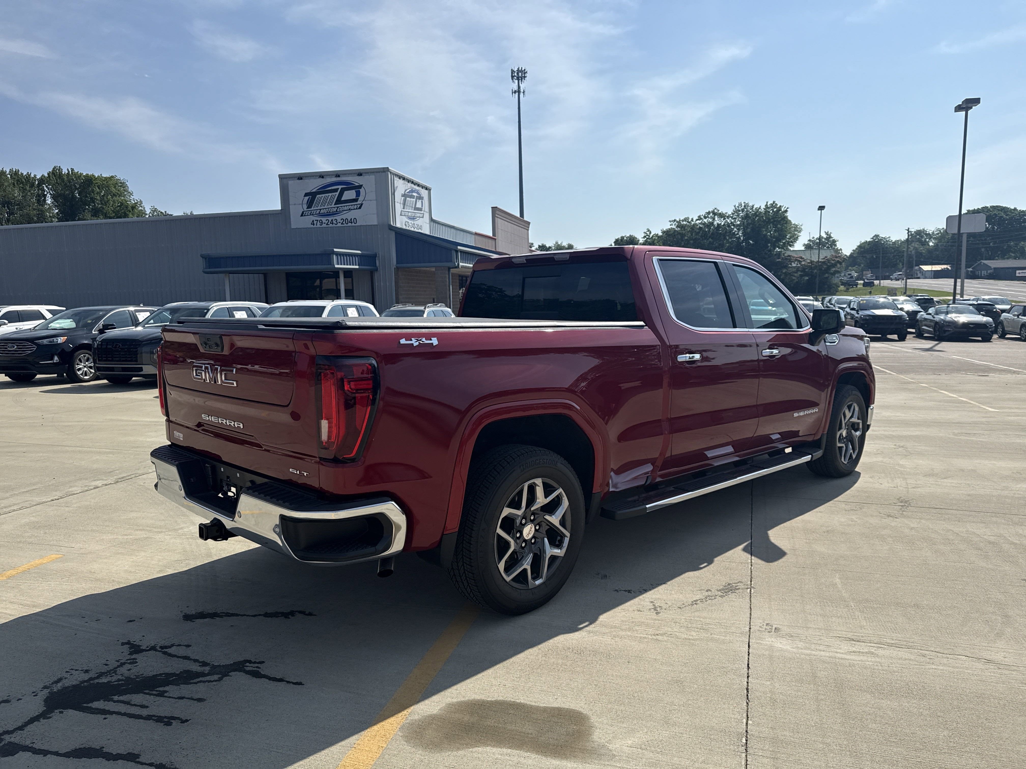 2024 GMC Sierra 1500 SLT