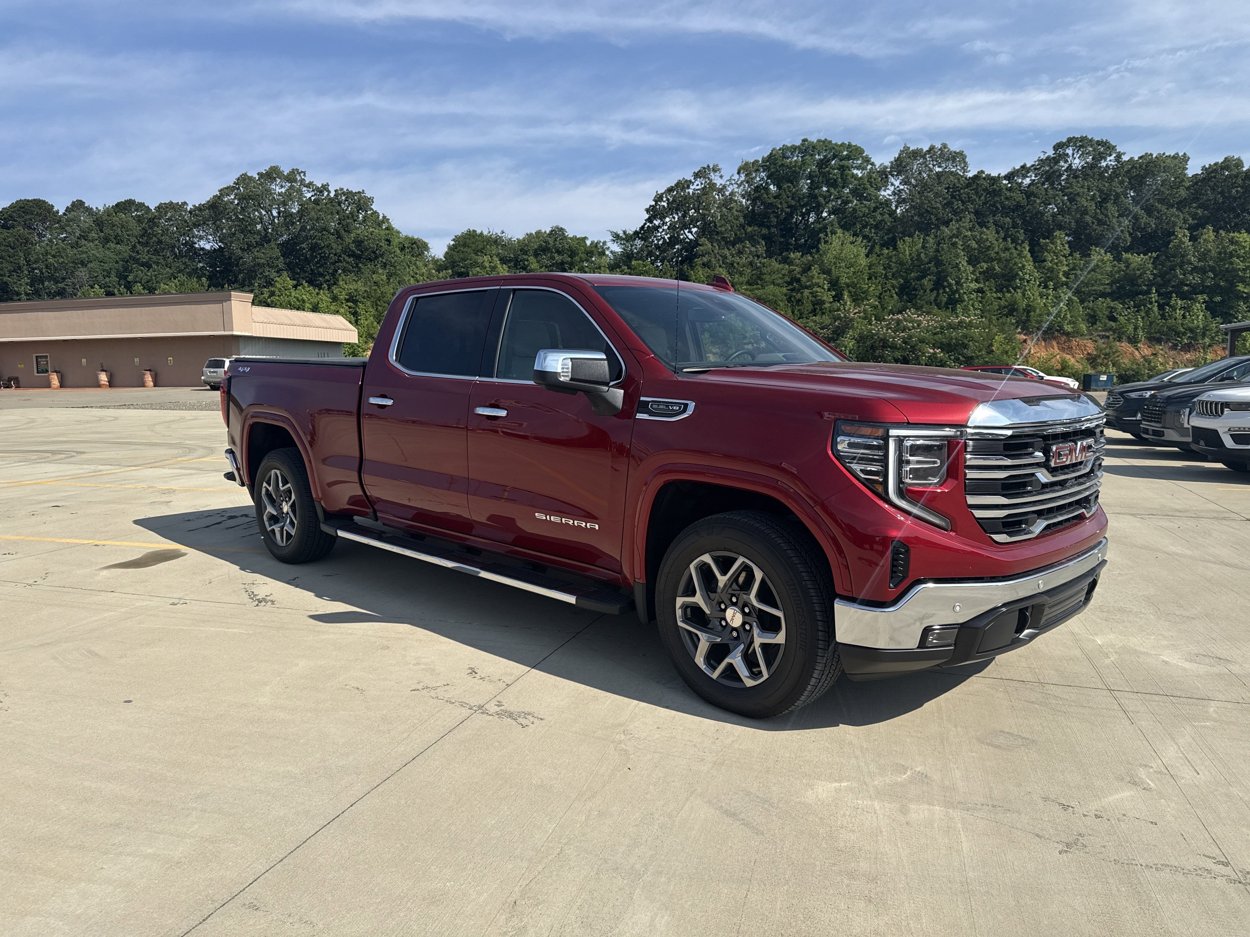 2024 GMC Sierra 1500 SLT