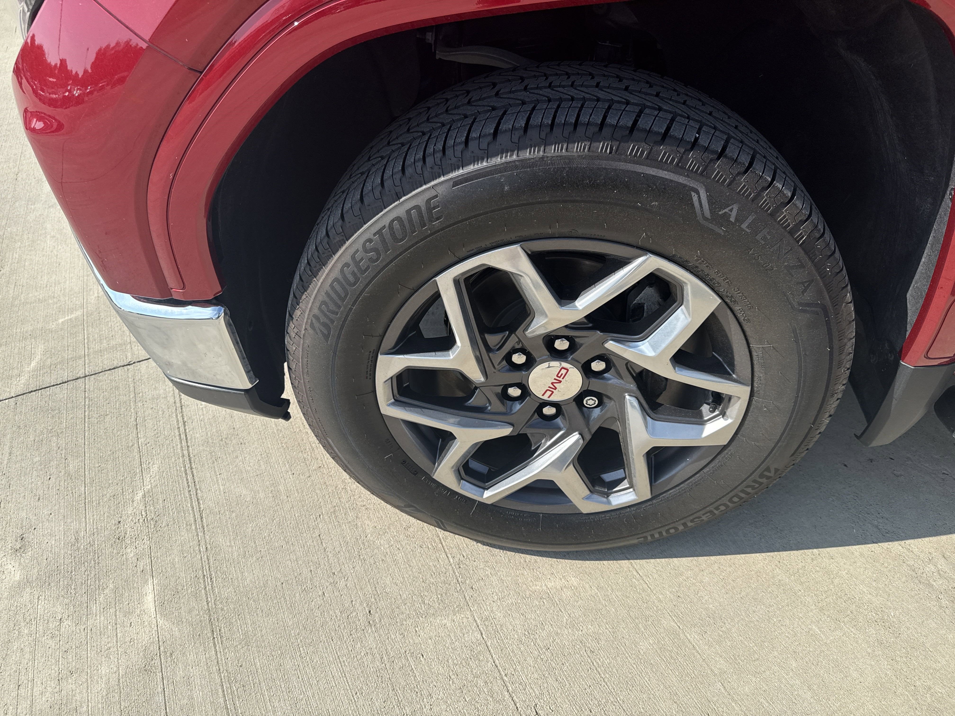 2024 GMC Sierra 1500 SLT