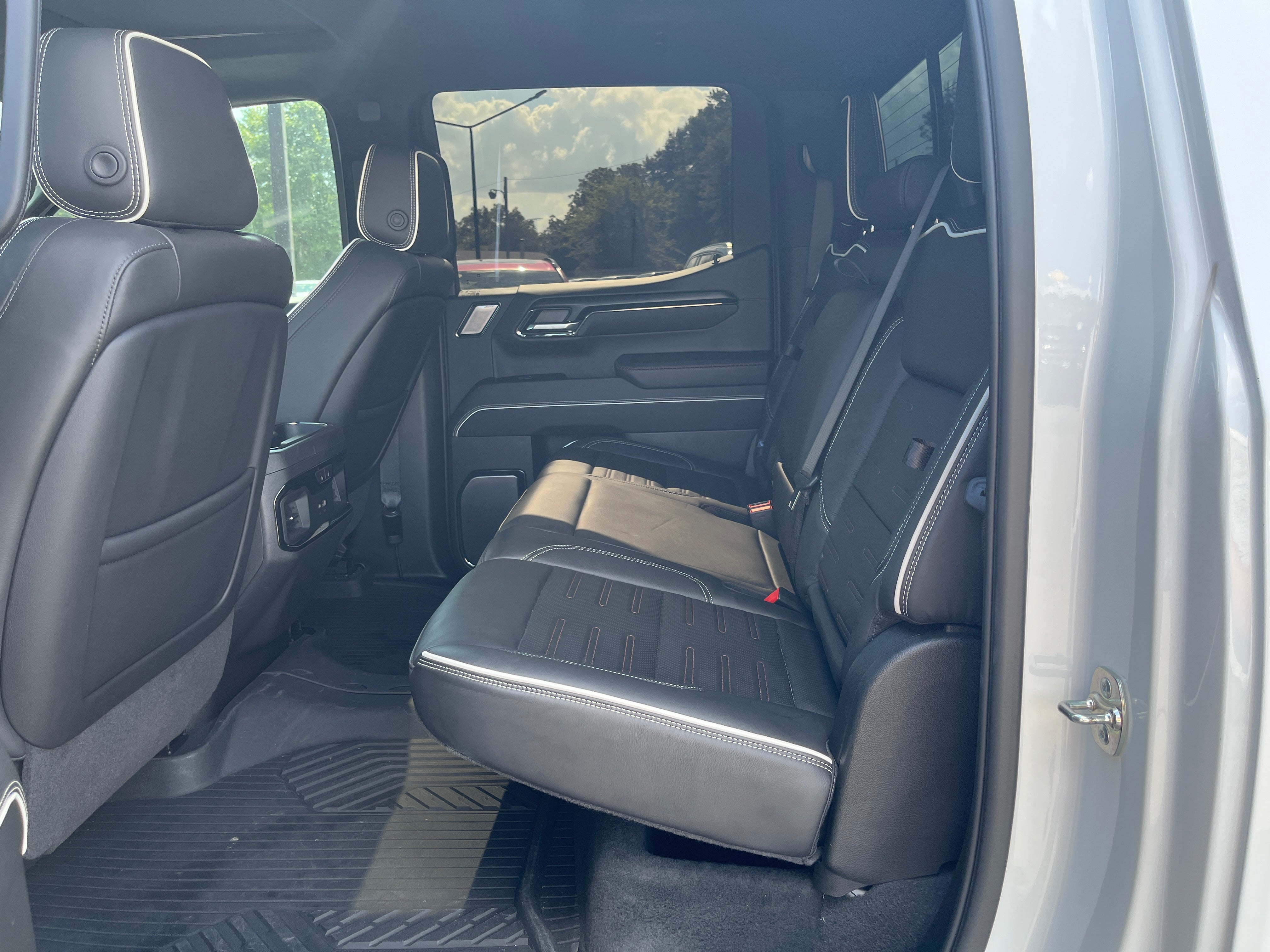 2025 GMC Sierra 1500 AT4X
