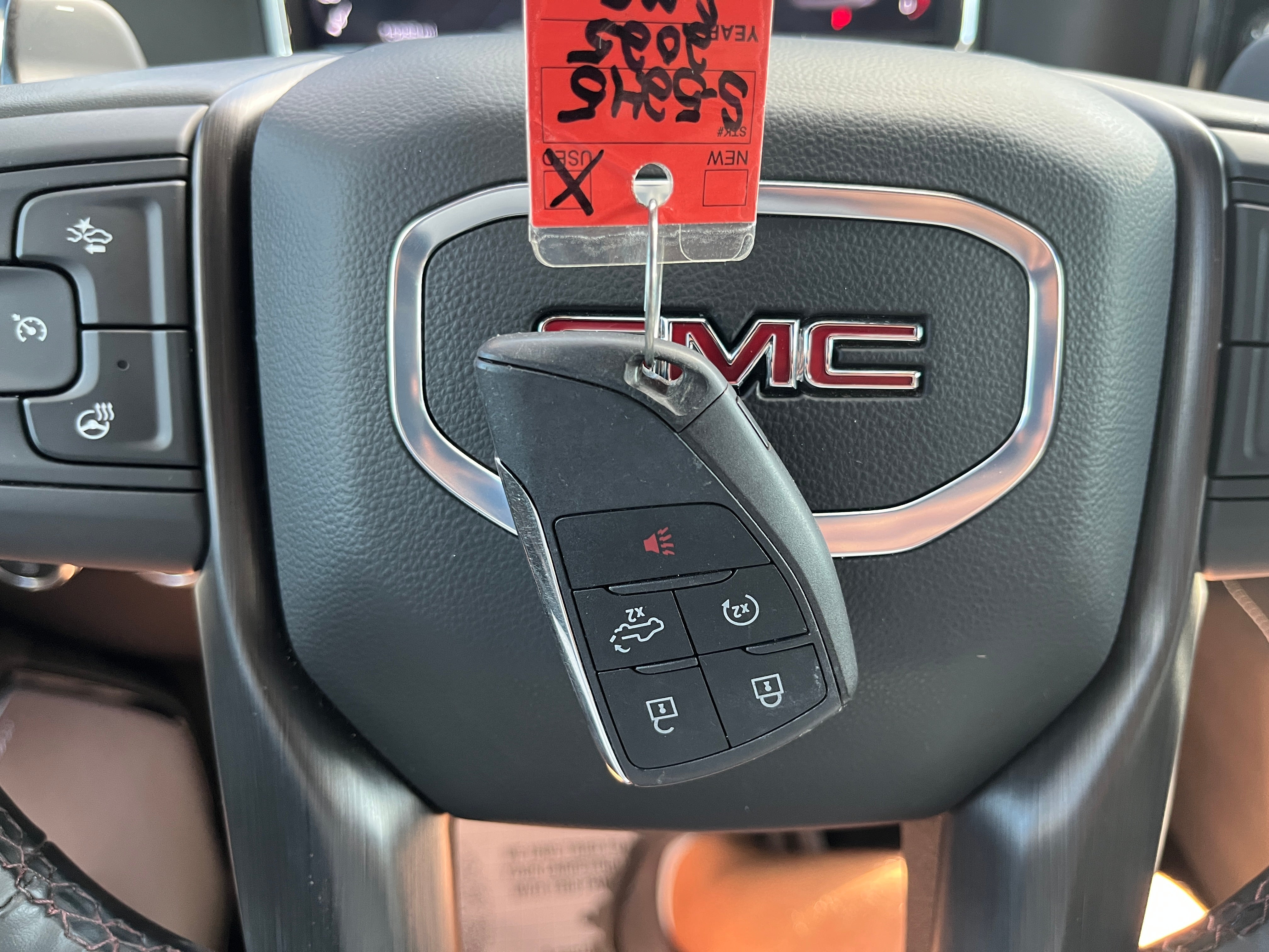 2025 GMC Sierra 1500 AT4X