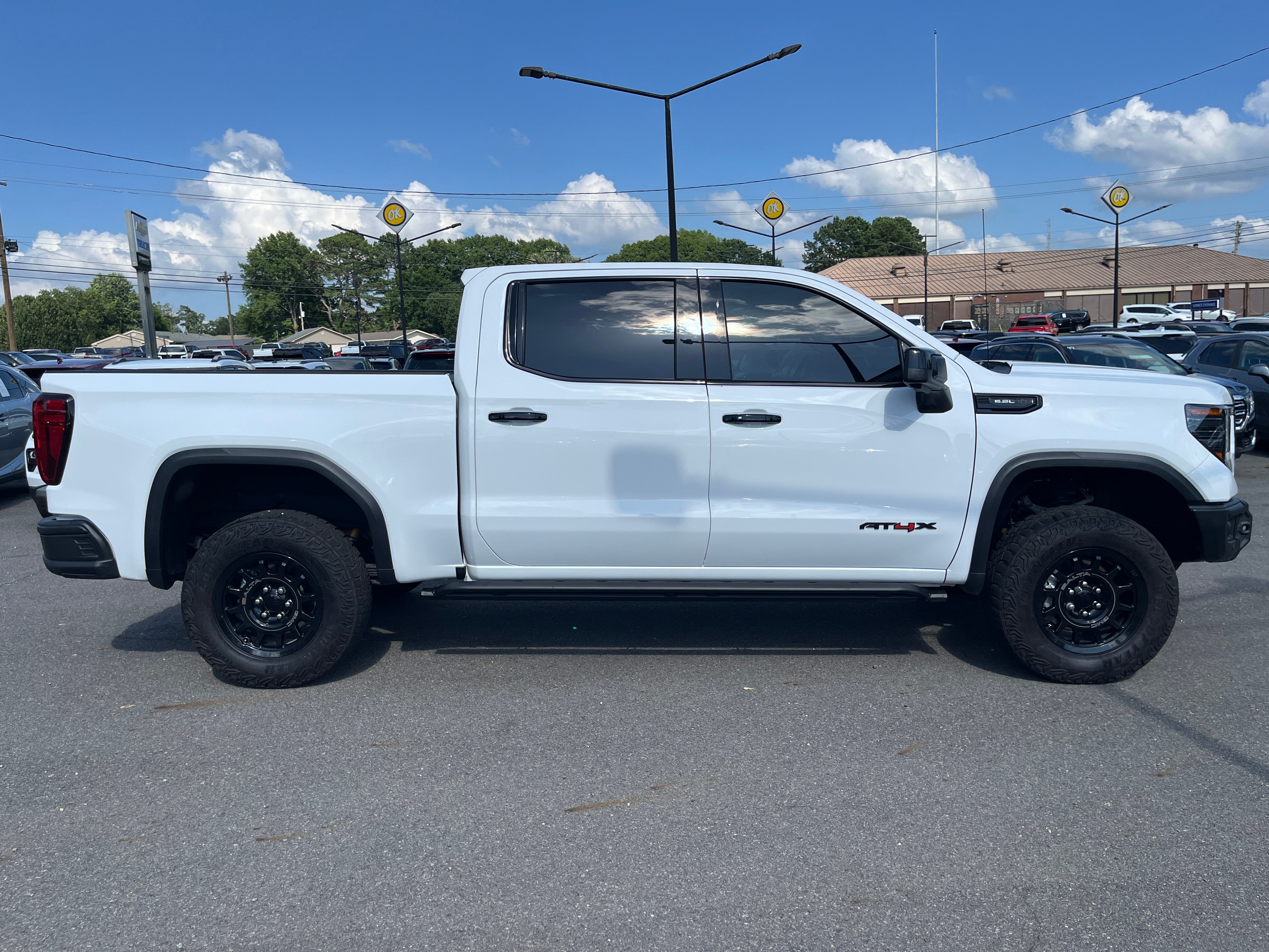 2025 GMC Sierra 1500 AT4X