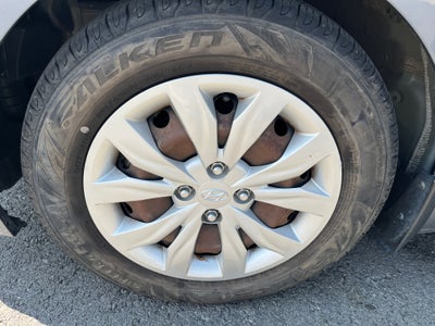 2020 Hyundai Accent SE