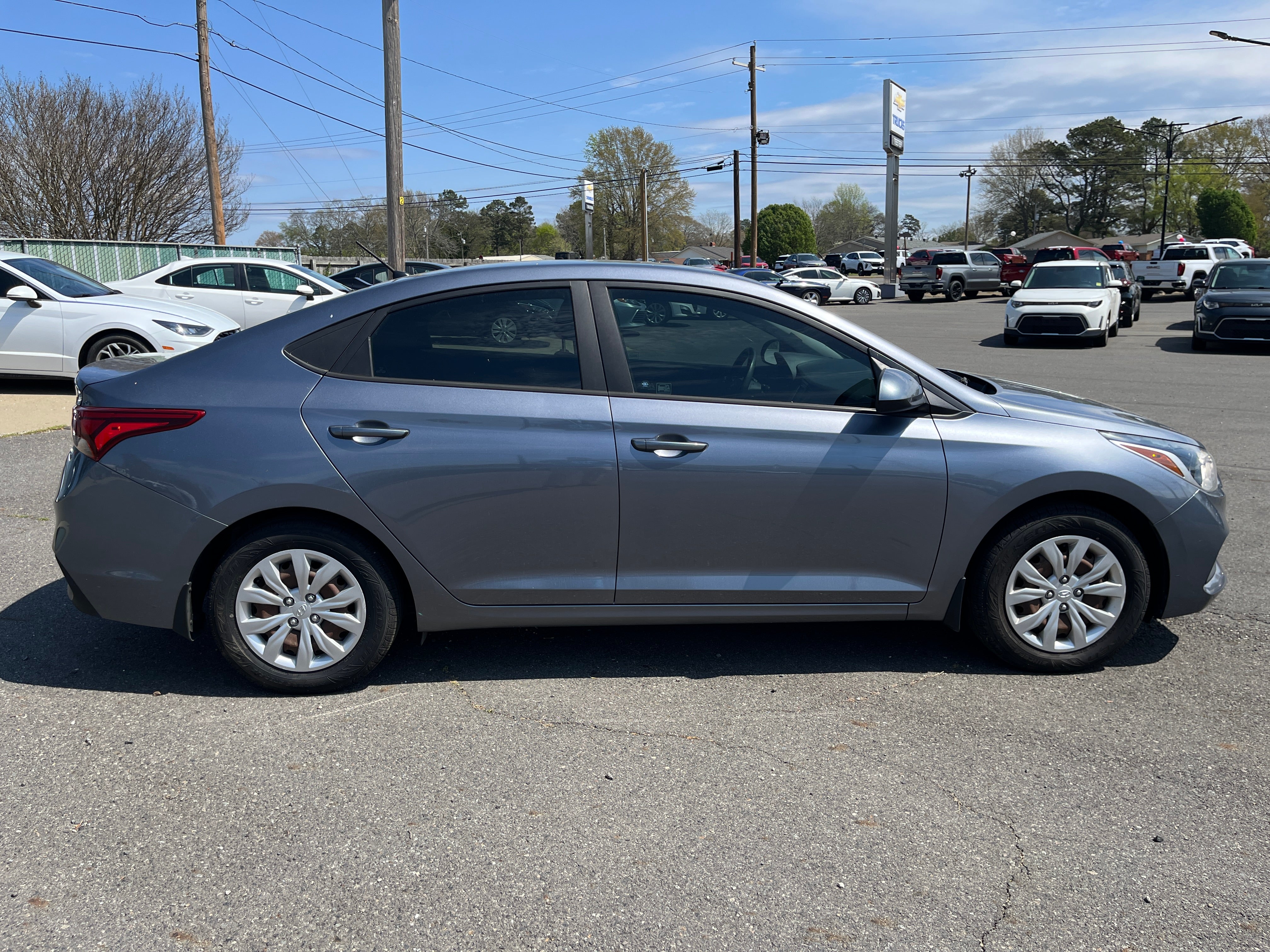 2020 Hyundai Accent SE