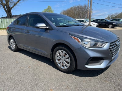 2020 Hyundai Accent SE