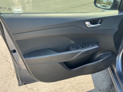 2020 Hyundai Accent SE