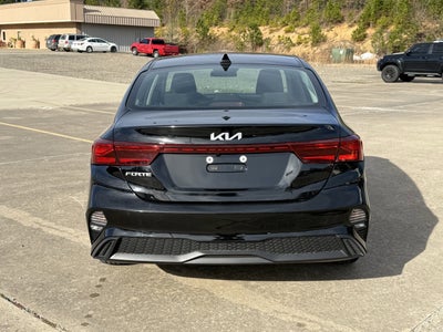 2024 Kia Forte Base