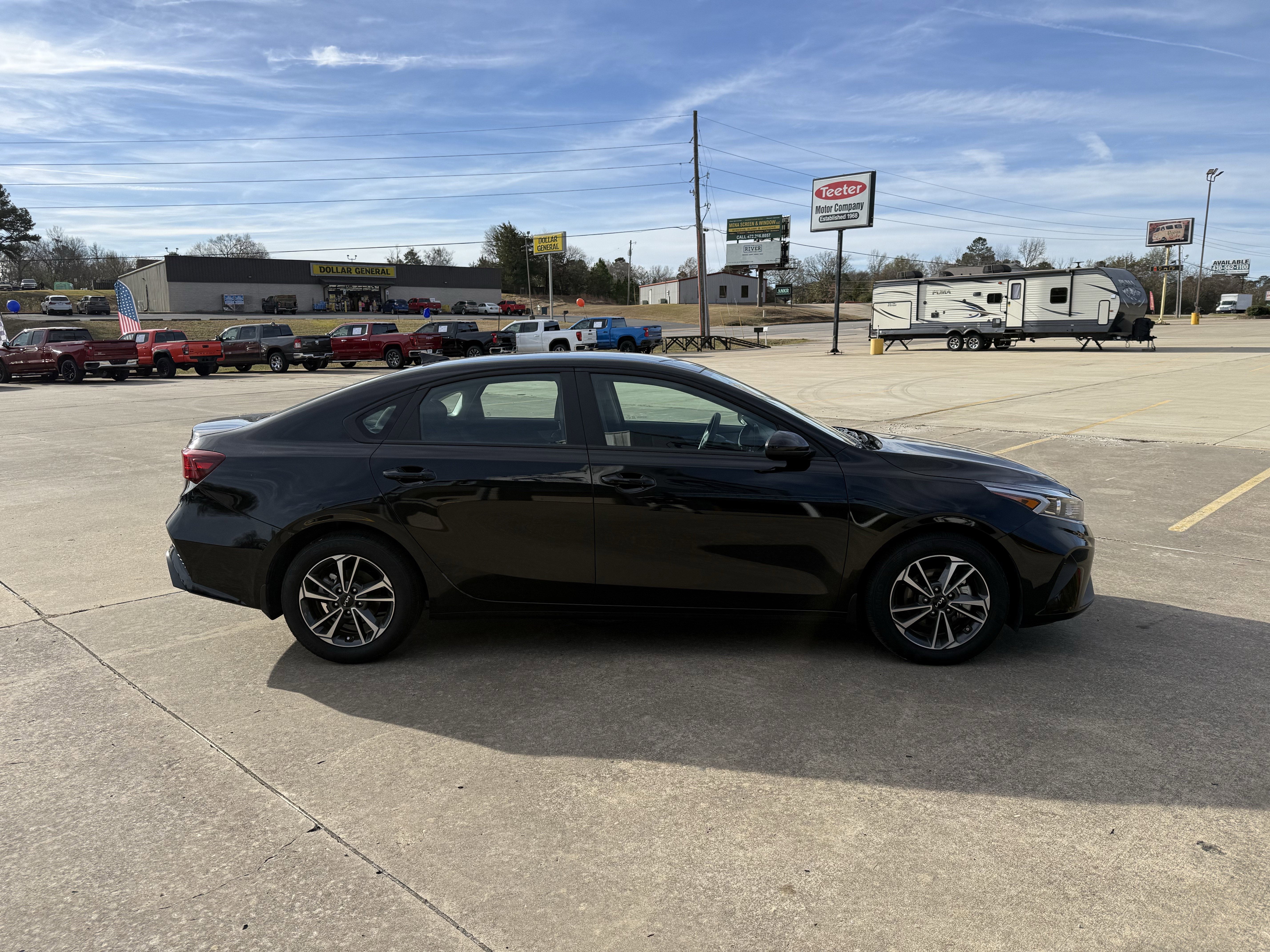 2024 Kia Forte Base