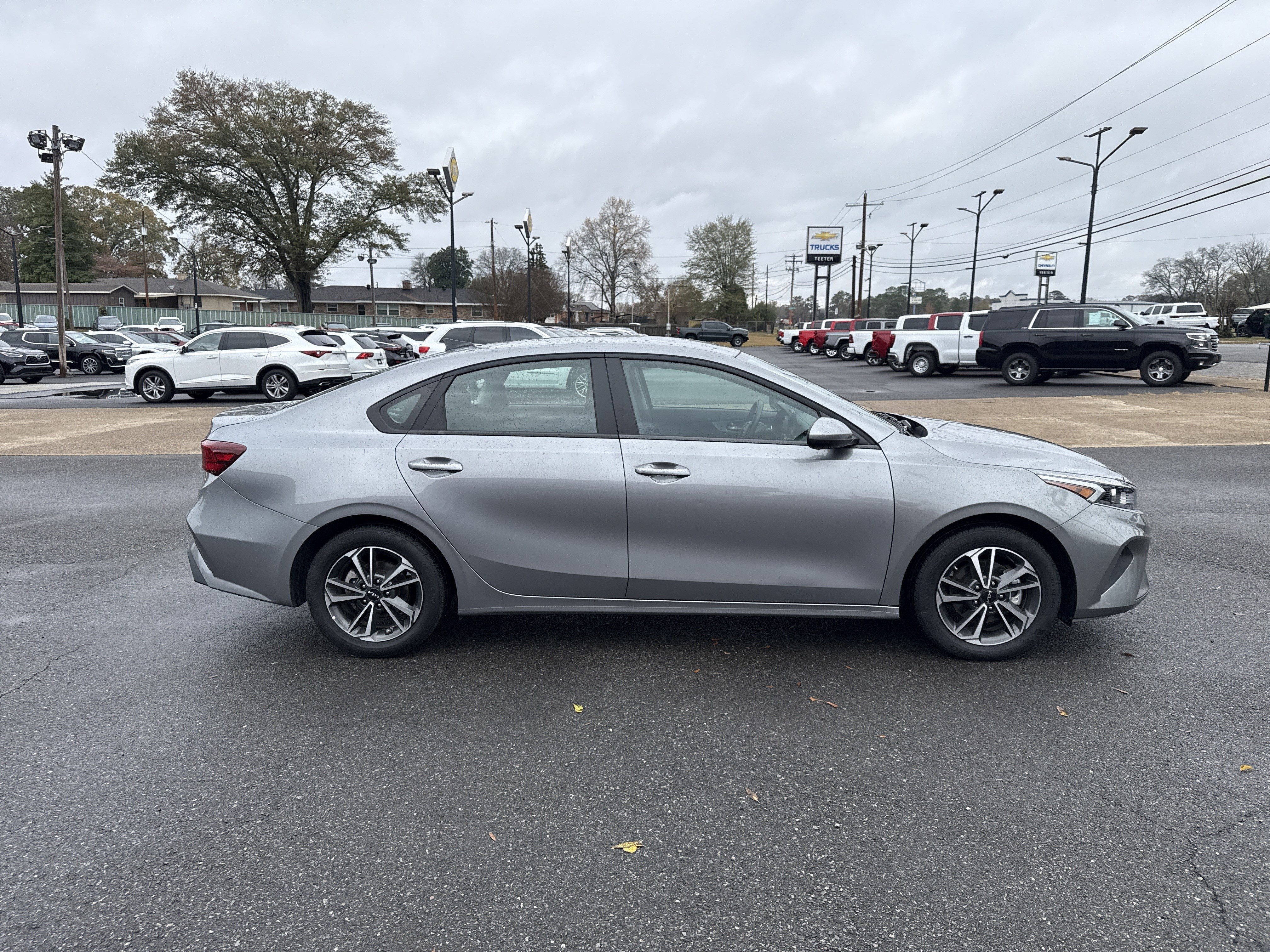 2024 Kia Forte Base