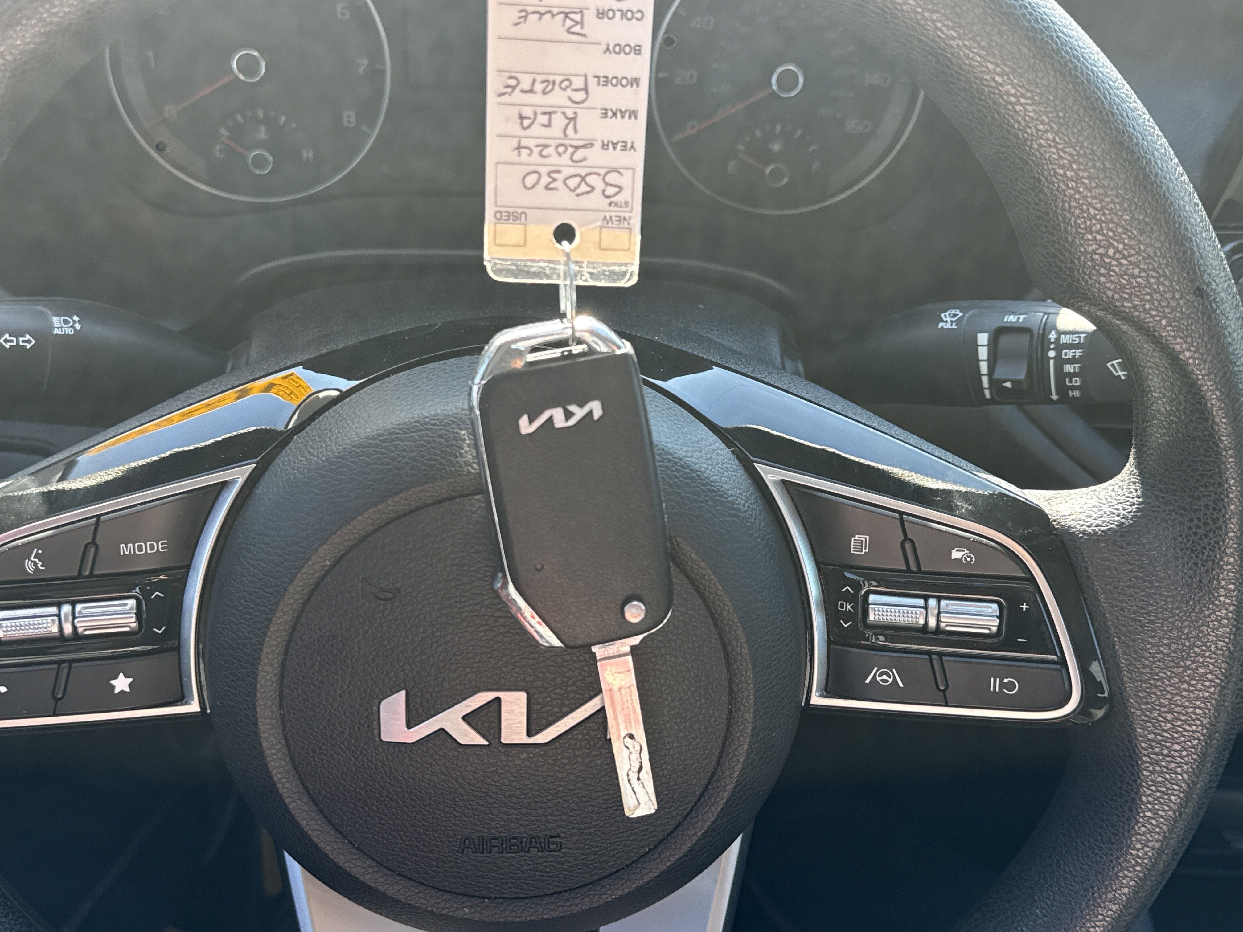 2024 Kia Forte Base