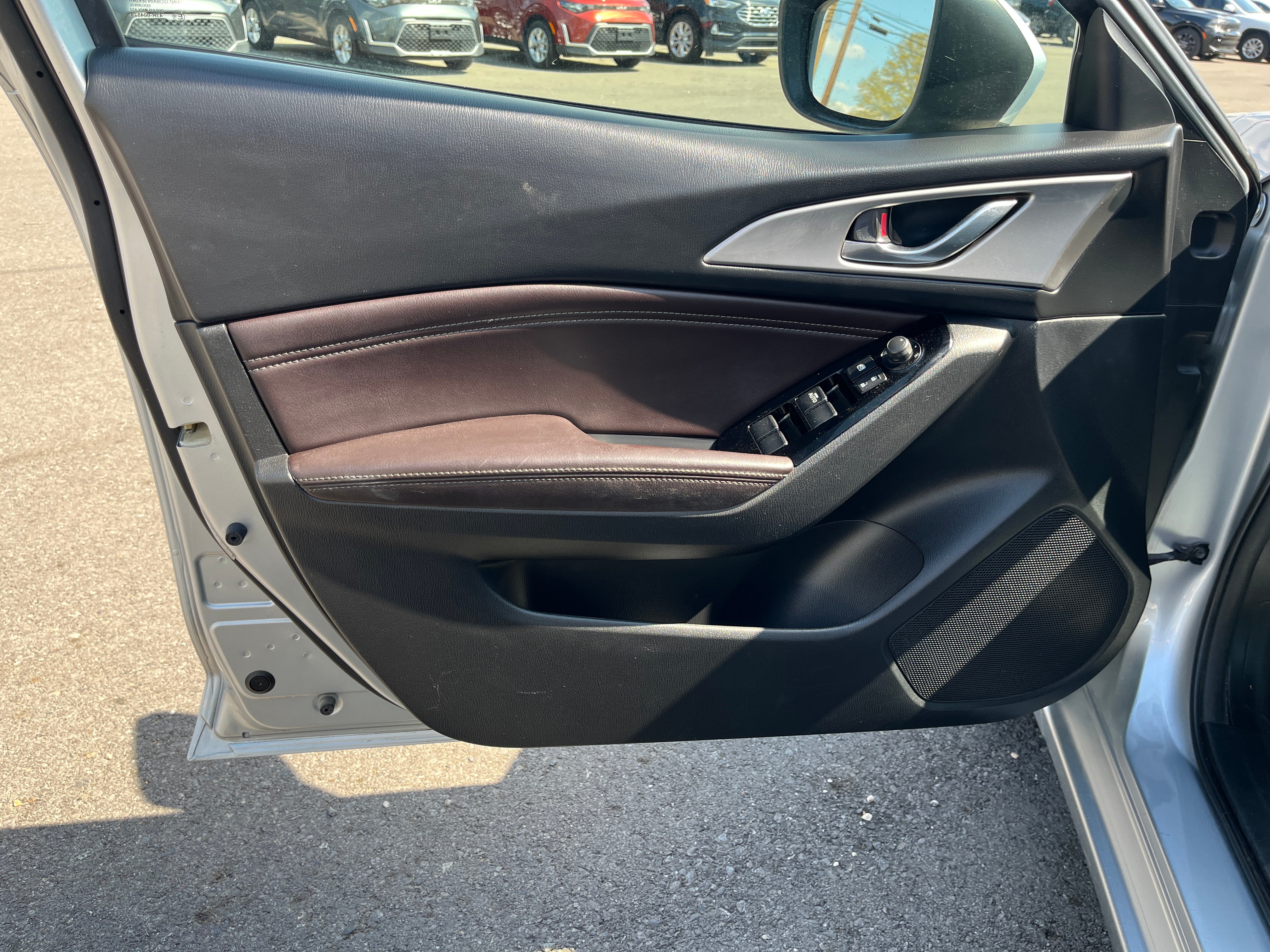 2018 Mazda Mazda3 4-Door Touring