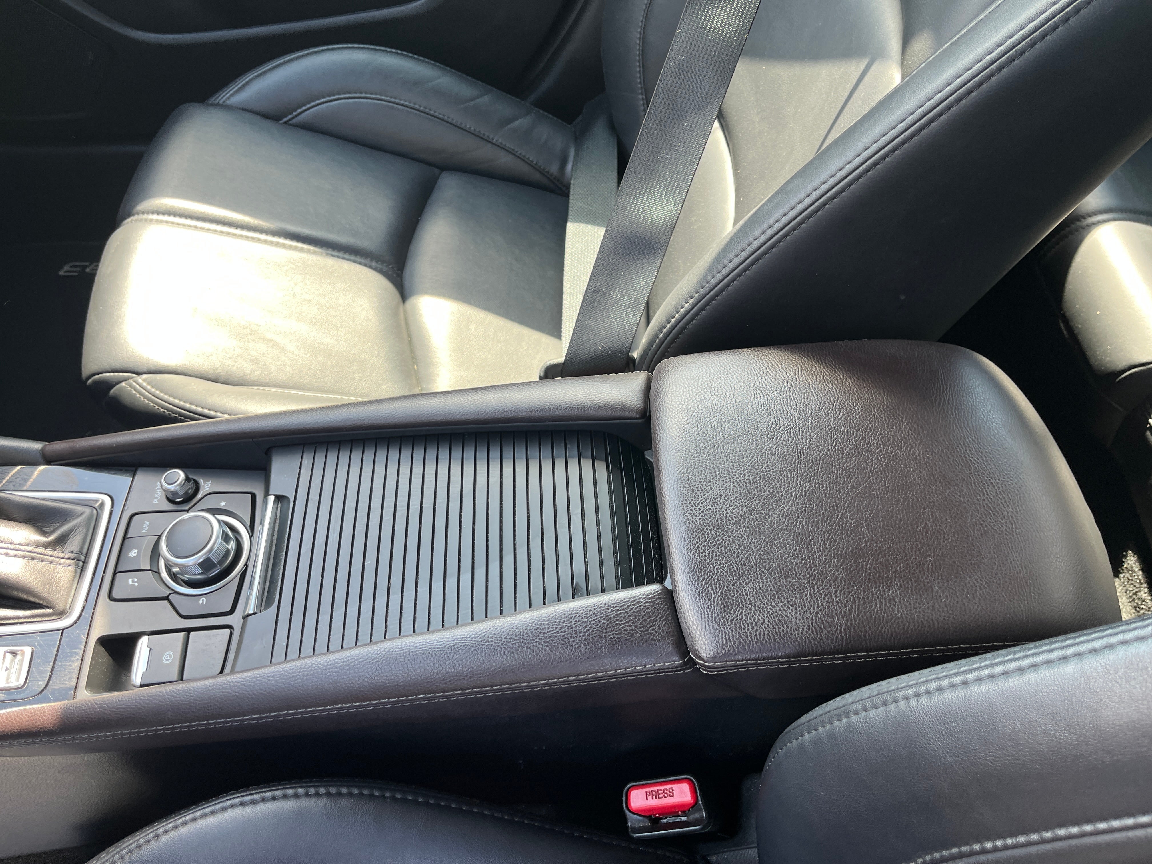 2018 Mazda Mazda3 4-Door Touring