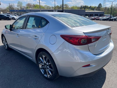 2018 Mazda Mazda3 4-Door Touring