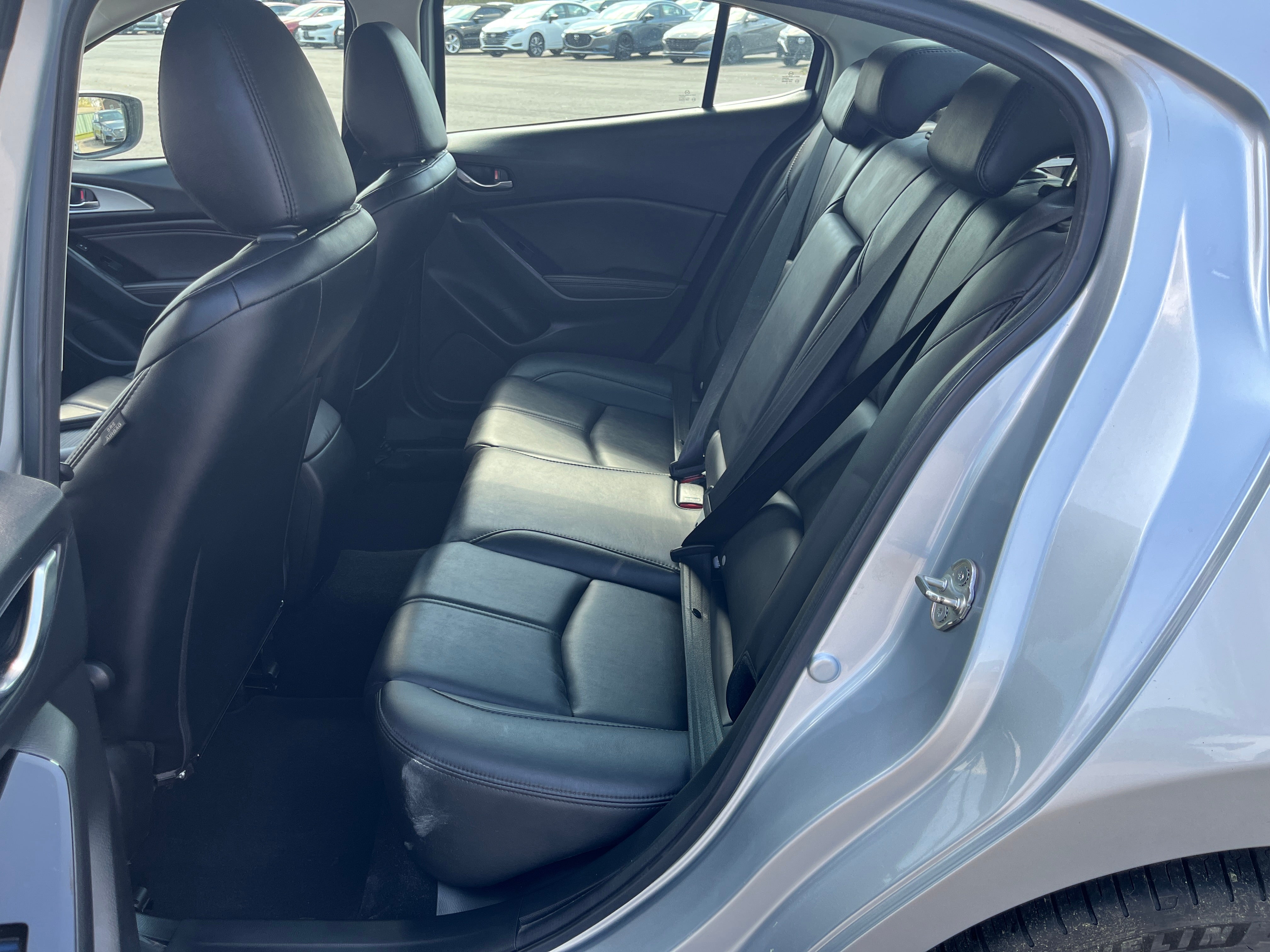 2018 Mazda Mazda3 4-Door Touring