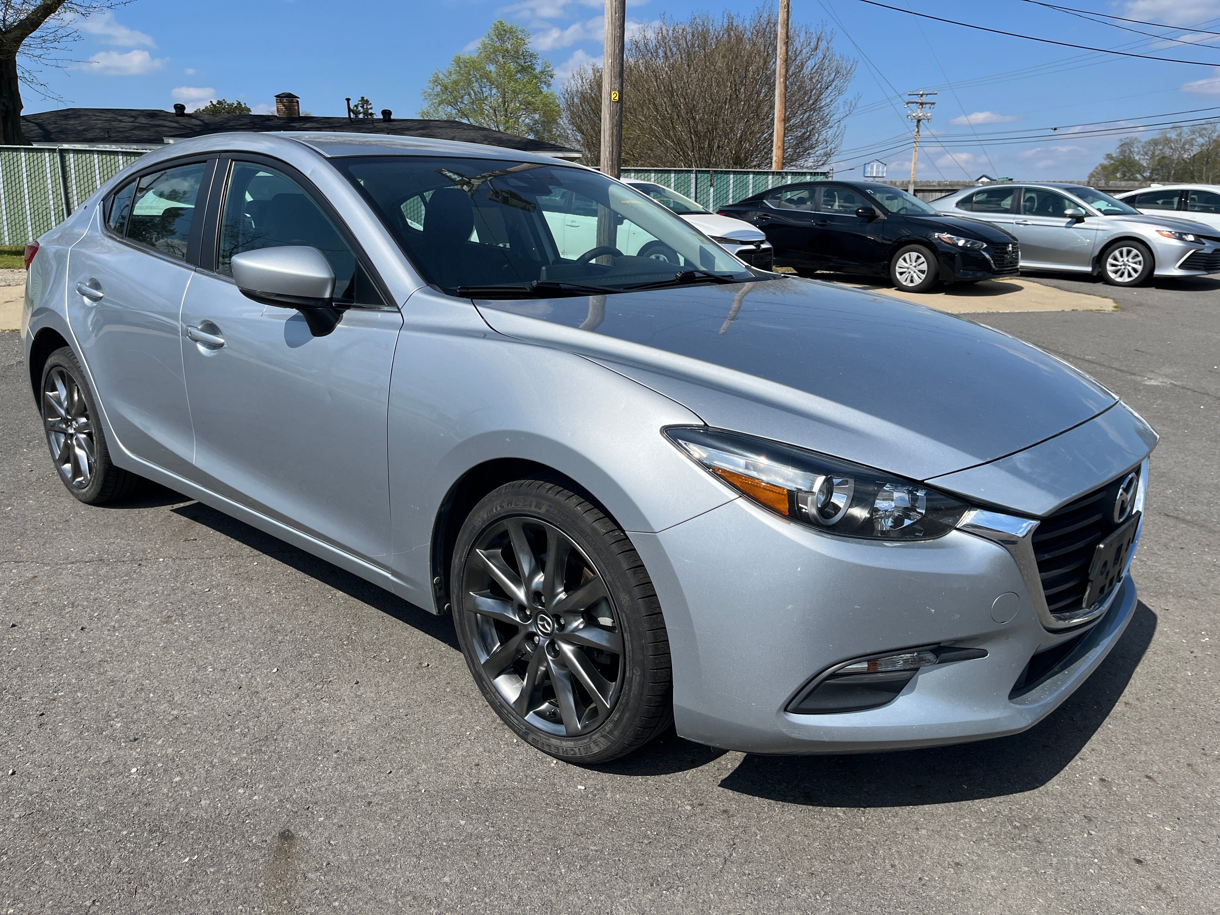2018 Mazda Mazda3 4-Door Touring