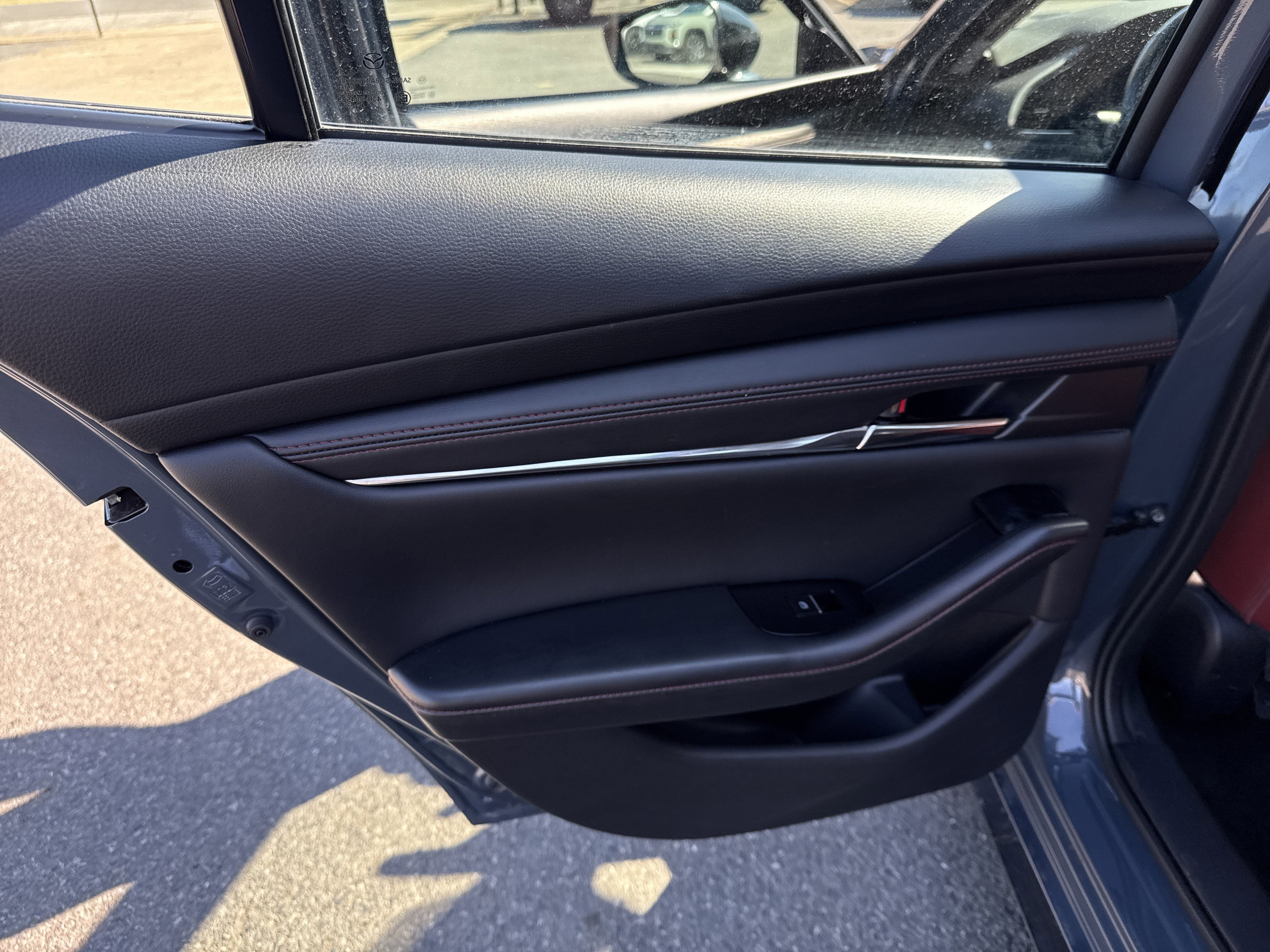 2025 Mazda Mazda3 Sedan 2.5 S Carbon Edition