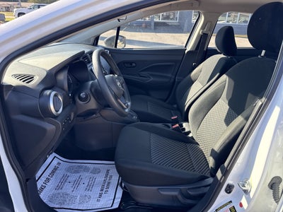 2024 Nissan Versa Base