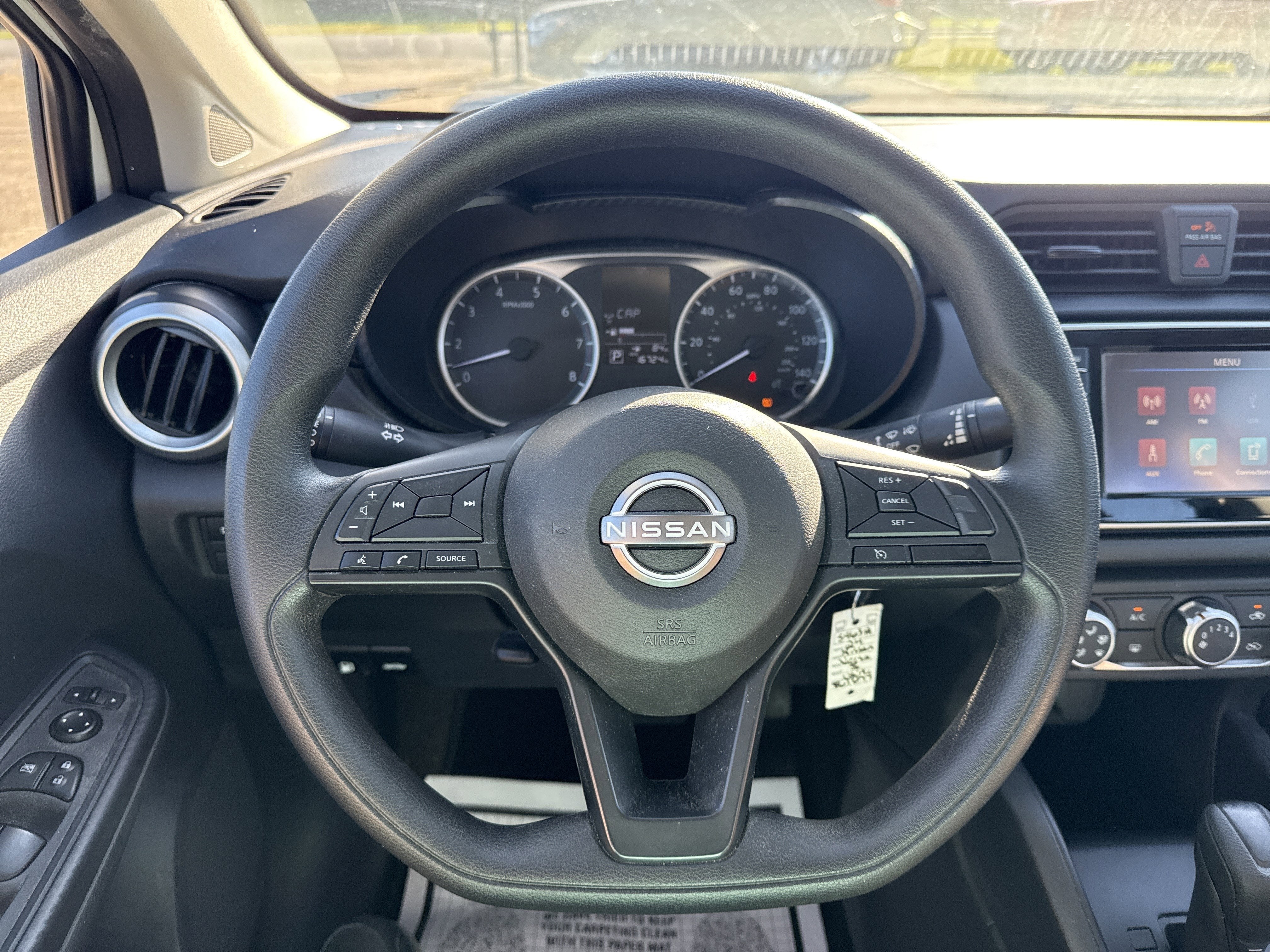 2024 Nissan Versa Base