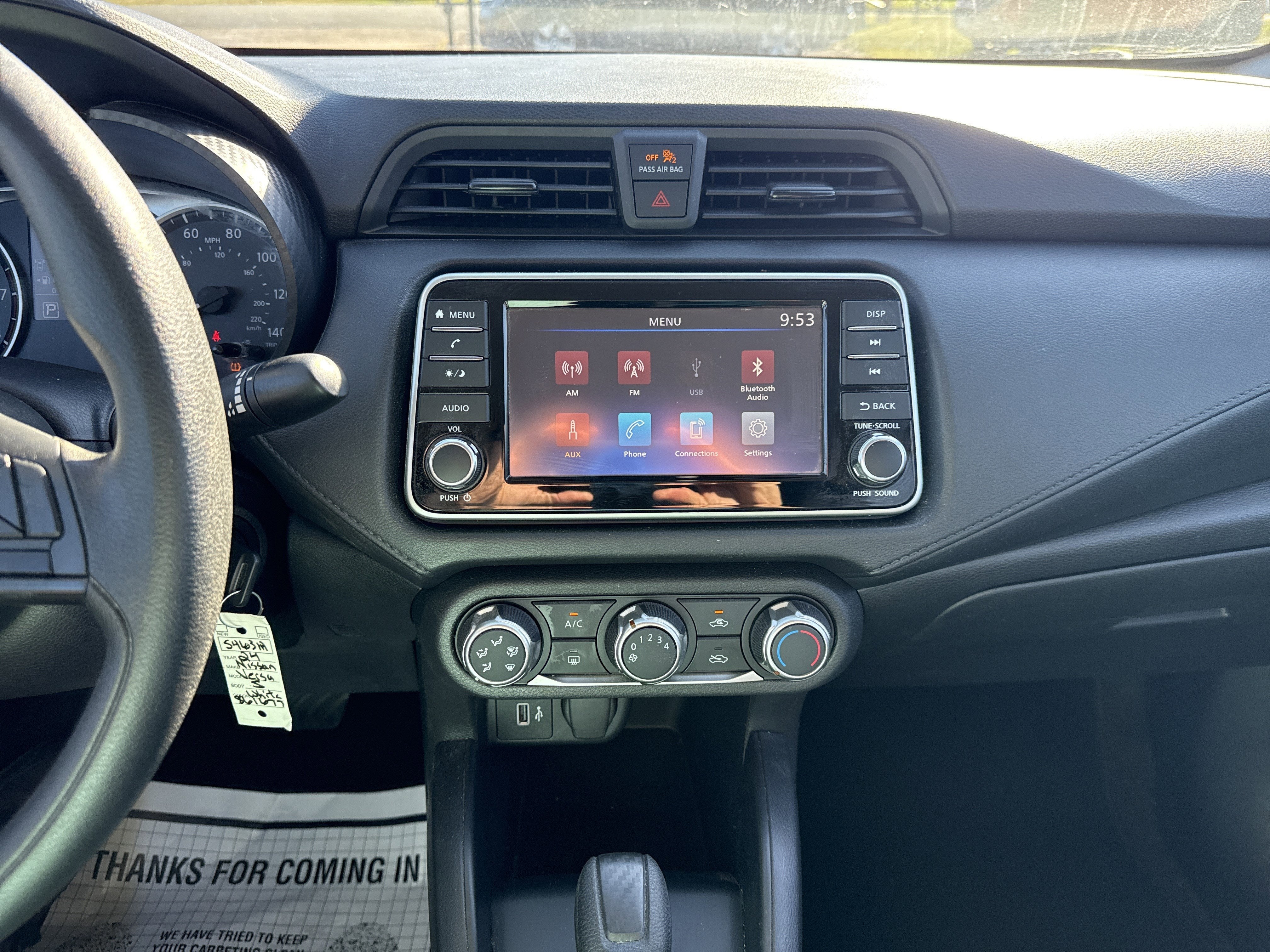 2024 Nissan Versa Base