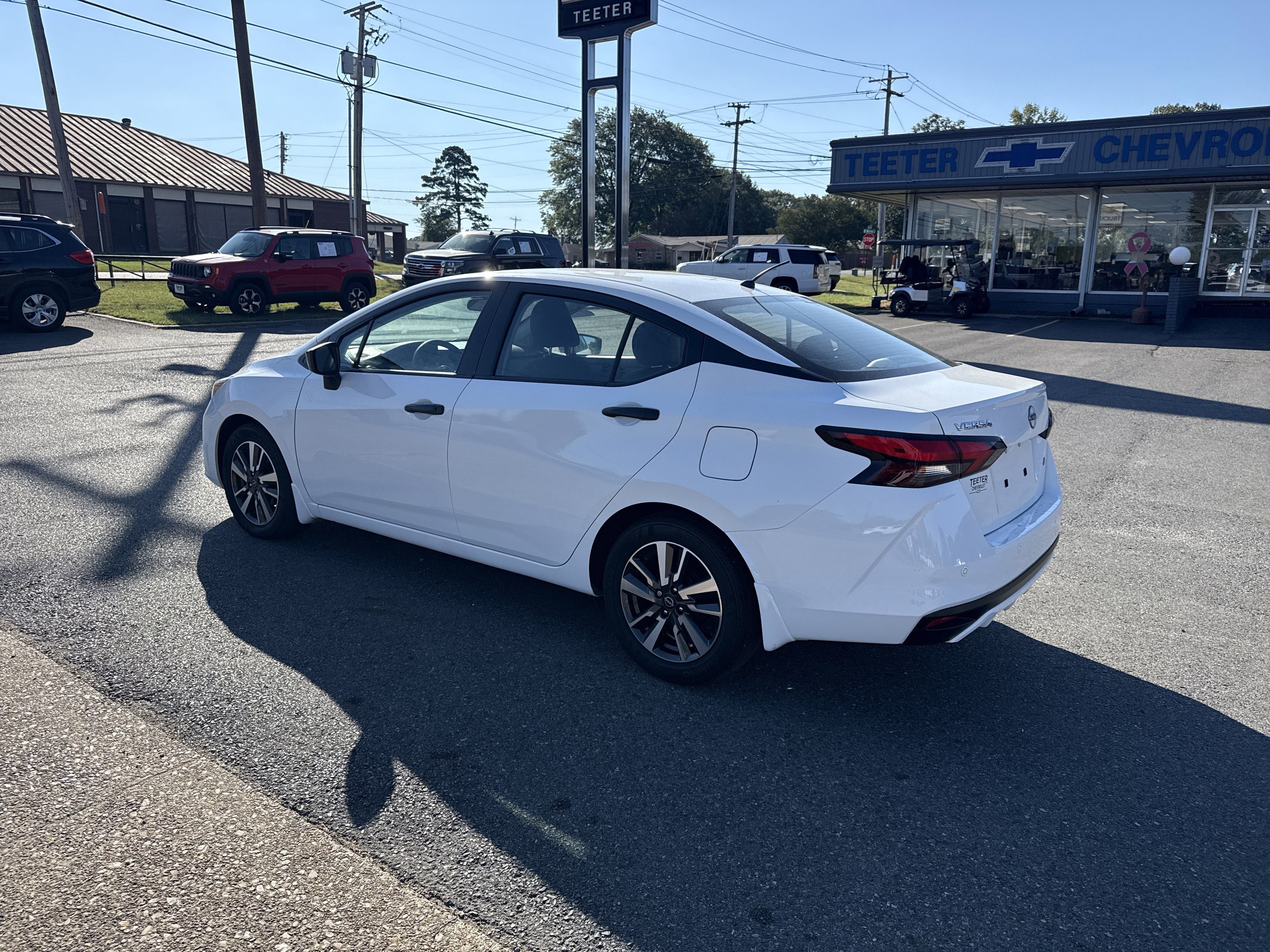 2024 Nissan Versa Base