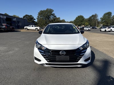 2024 Nissan Versa Base