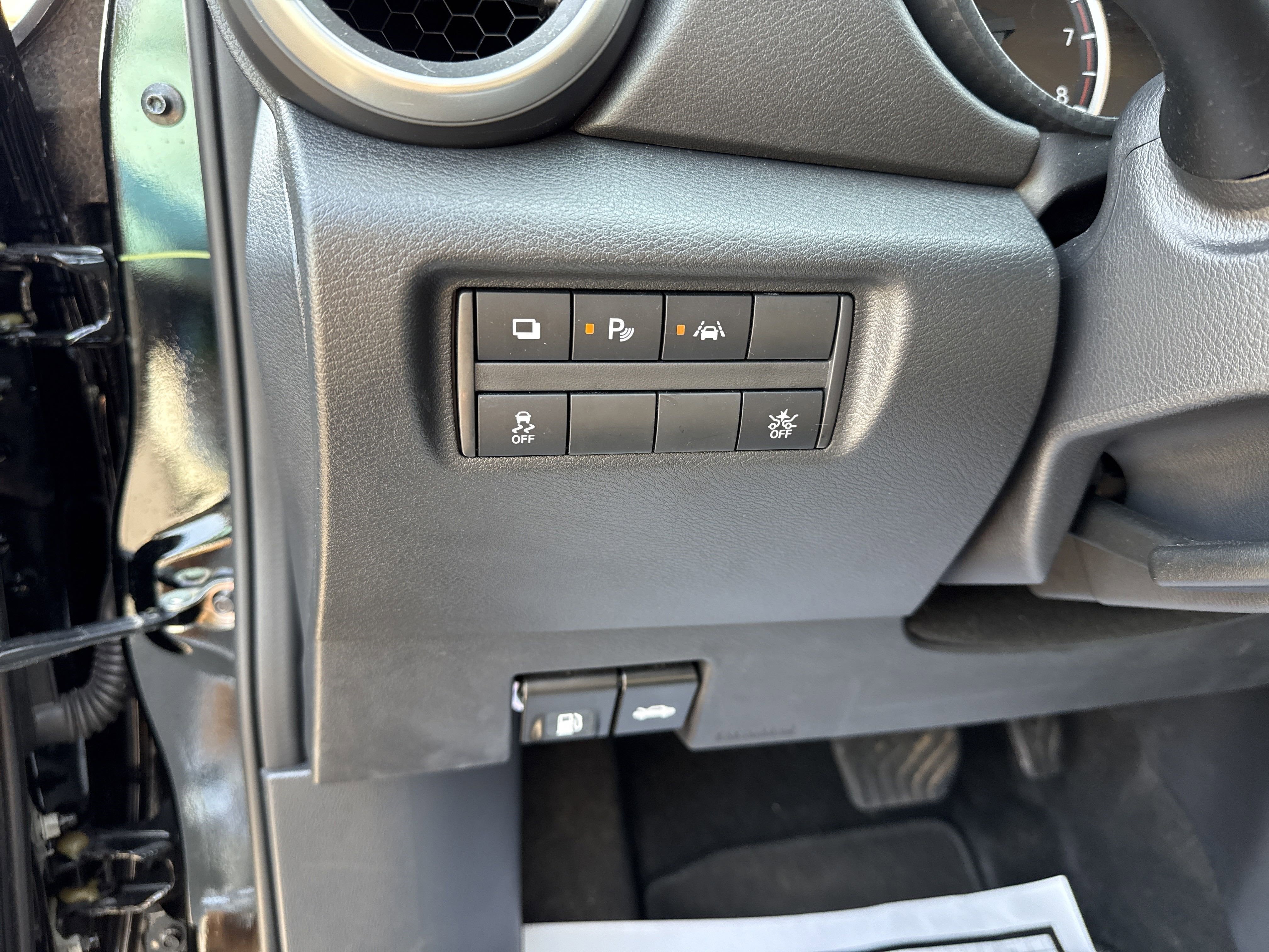 2024 Nissan Versa Base