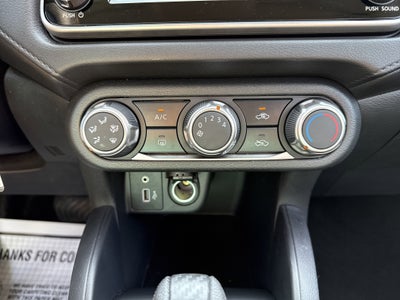 2024 Nissan Versa Base