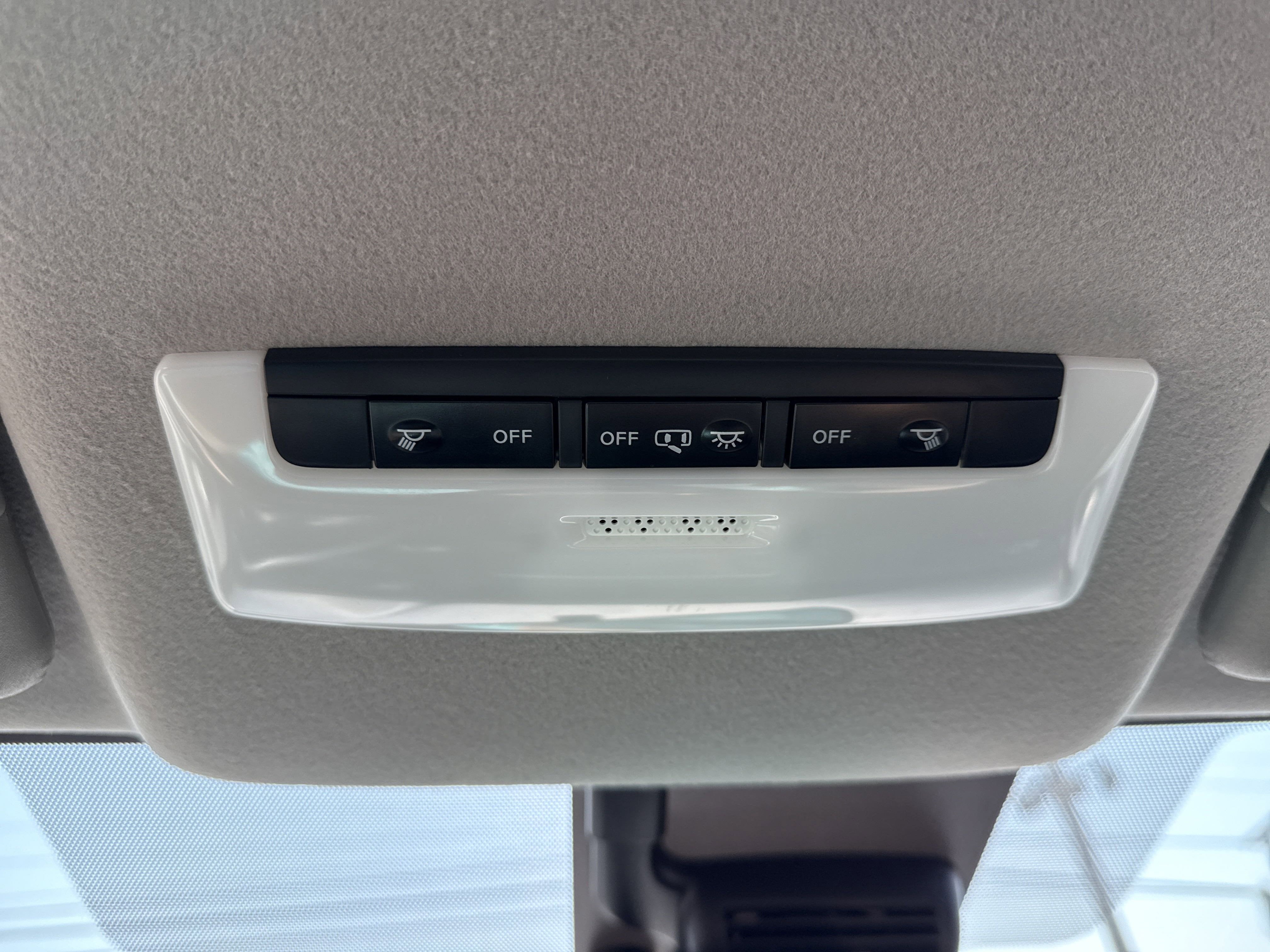 2024 Nissan Versa Base