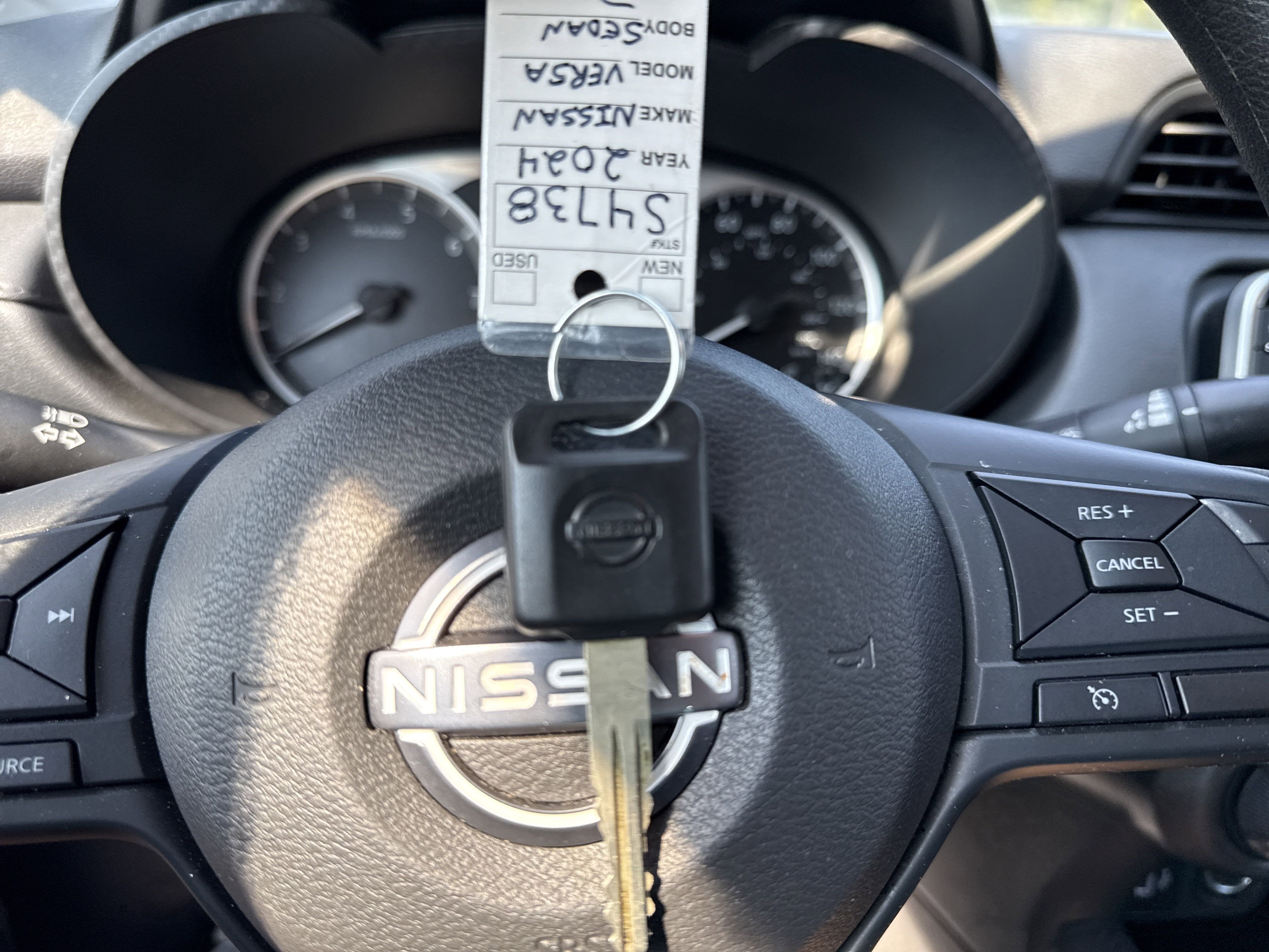 2024 Nissan Versa Base