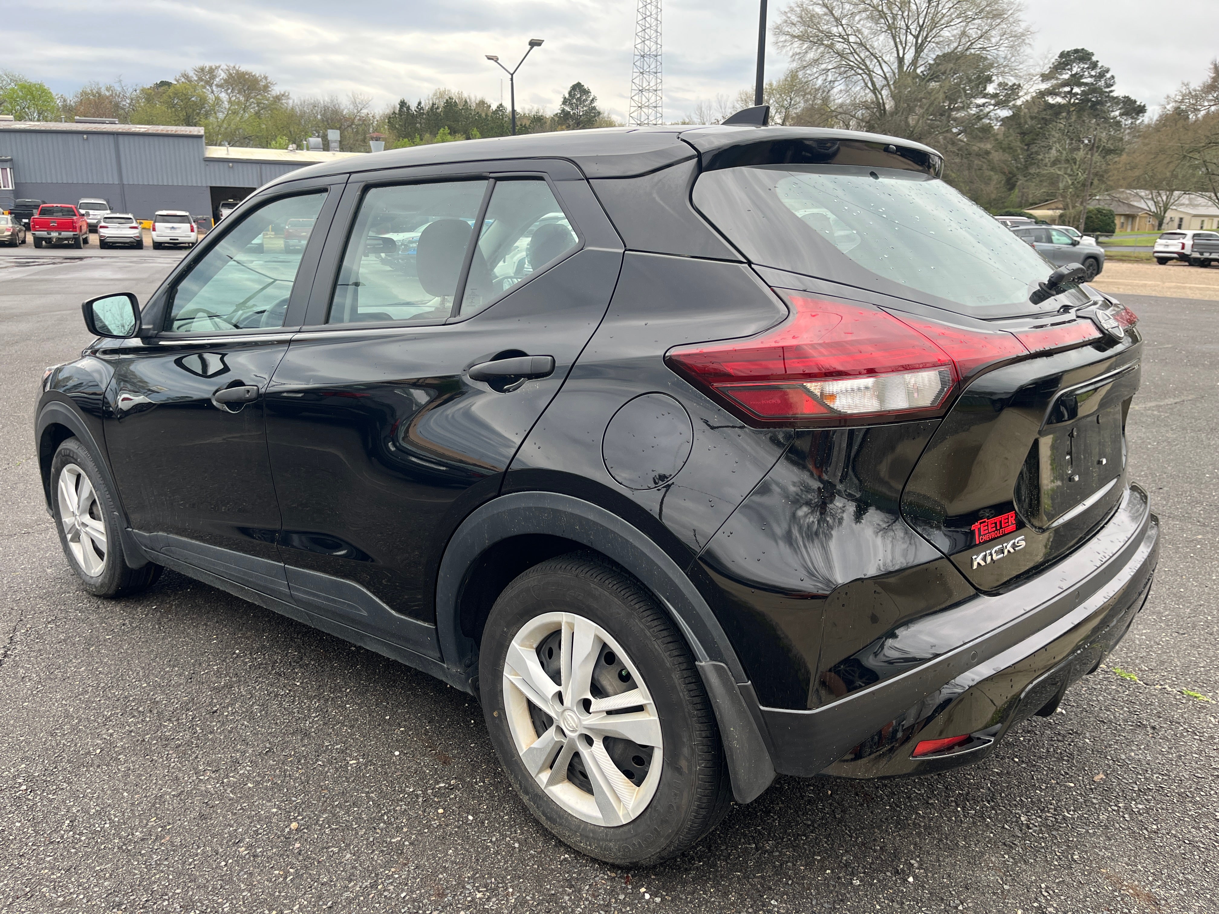2022 Nissan Kicks S