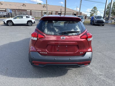 2020 Nissan Kicks SR