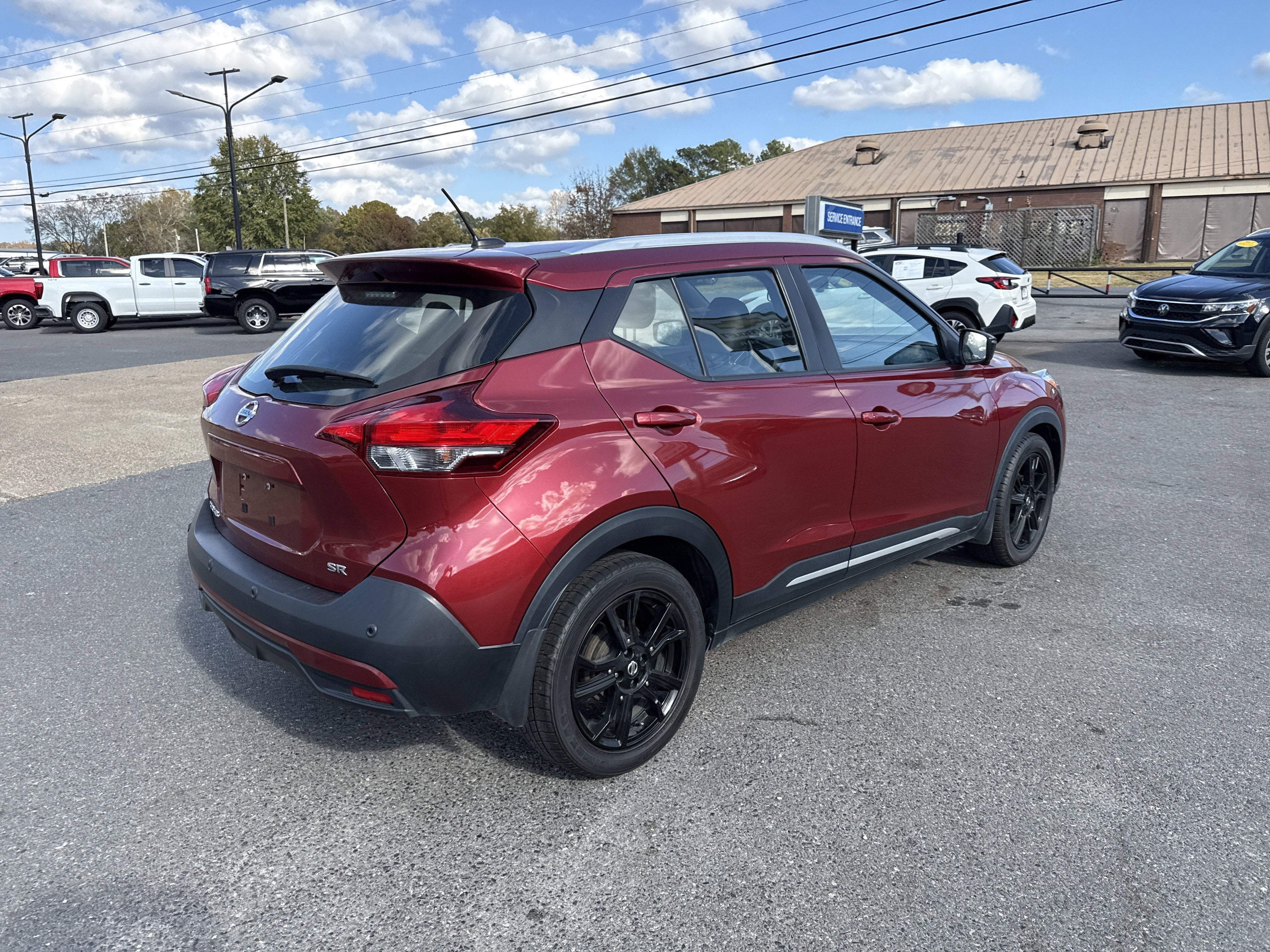 2020 Nissan Kicks SR